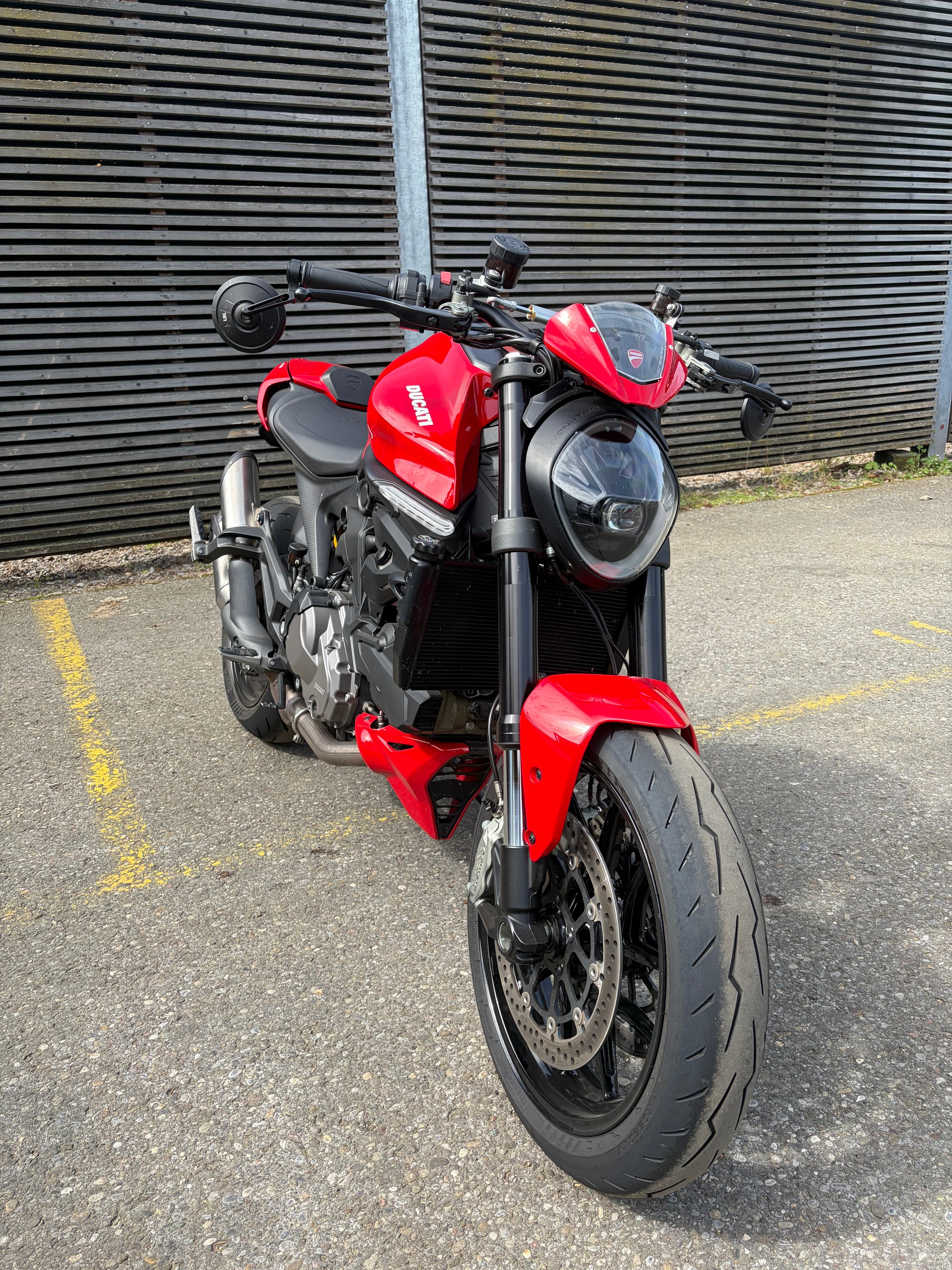 DUCATI Monster 937-image-2