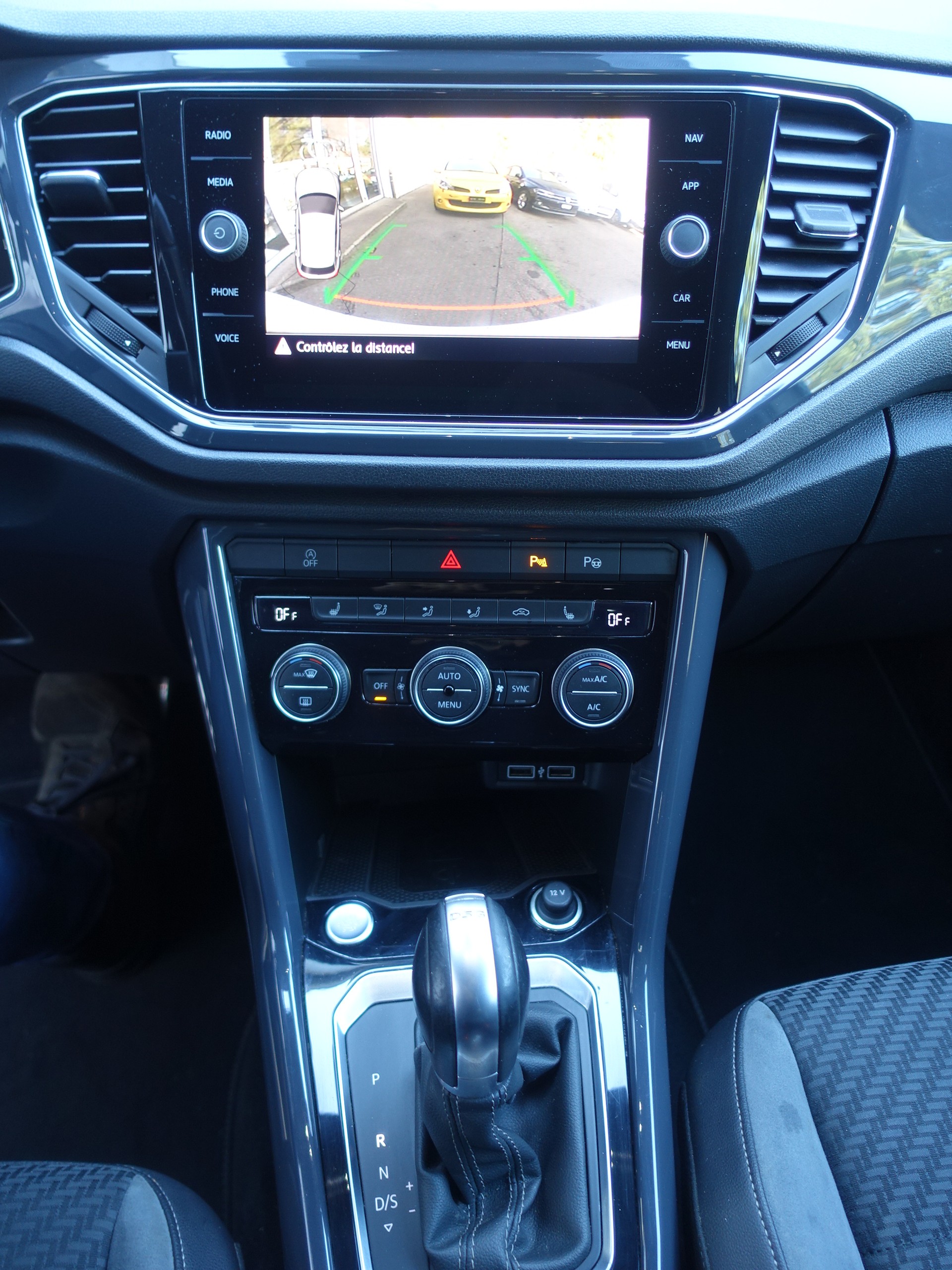 VW T-Roc 2.0 TSI Advance DSG 4Motion-image-12