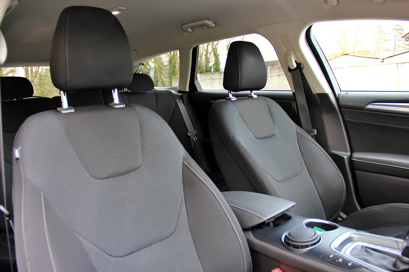 FORD Mondeo 2.0 TDCi Titanium PowerShift-image-14