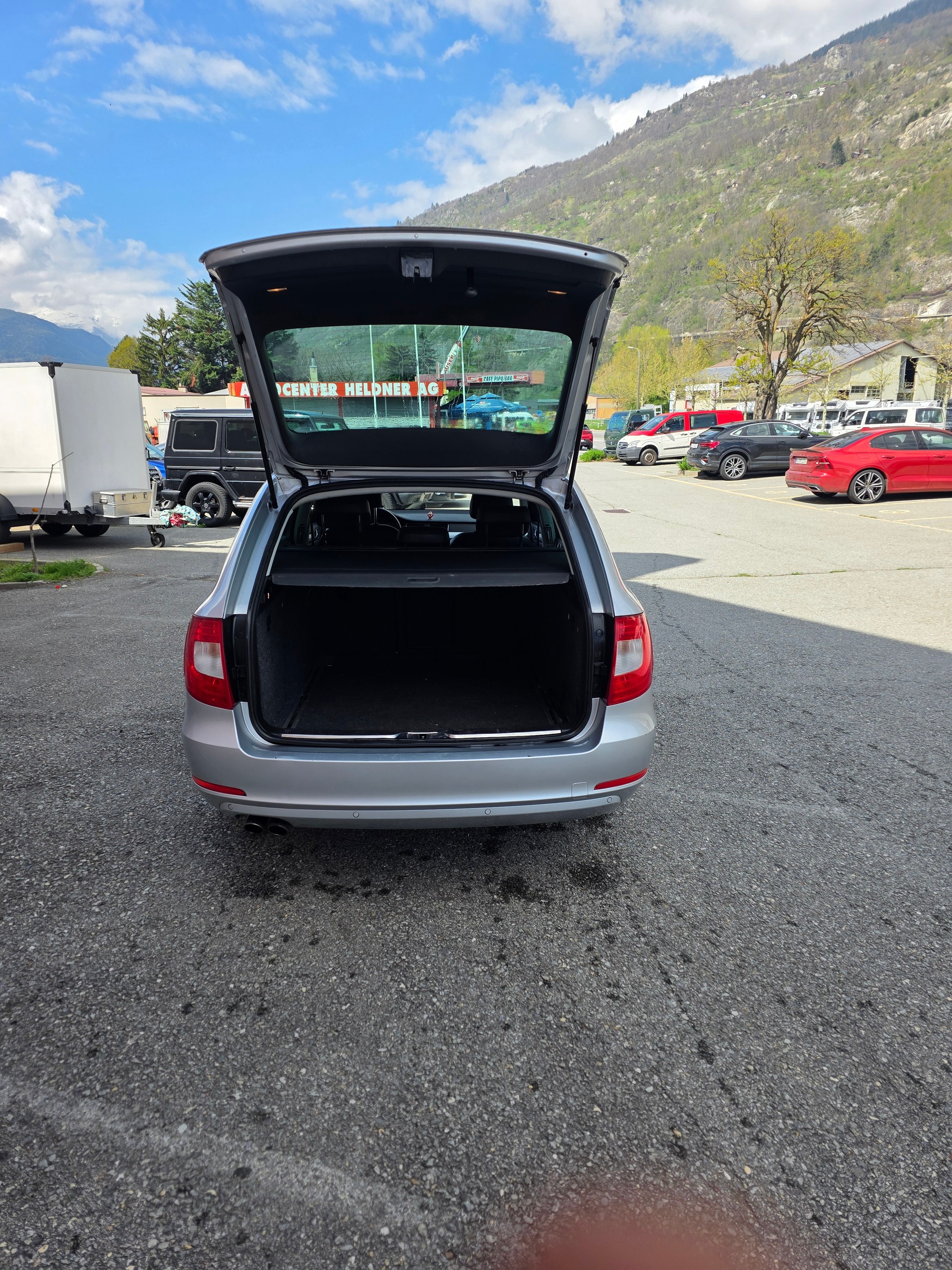 SKODA Superb Combi 2.0 TDi AllDrive 4x4-image-6