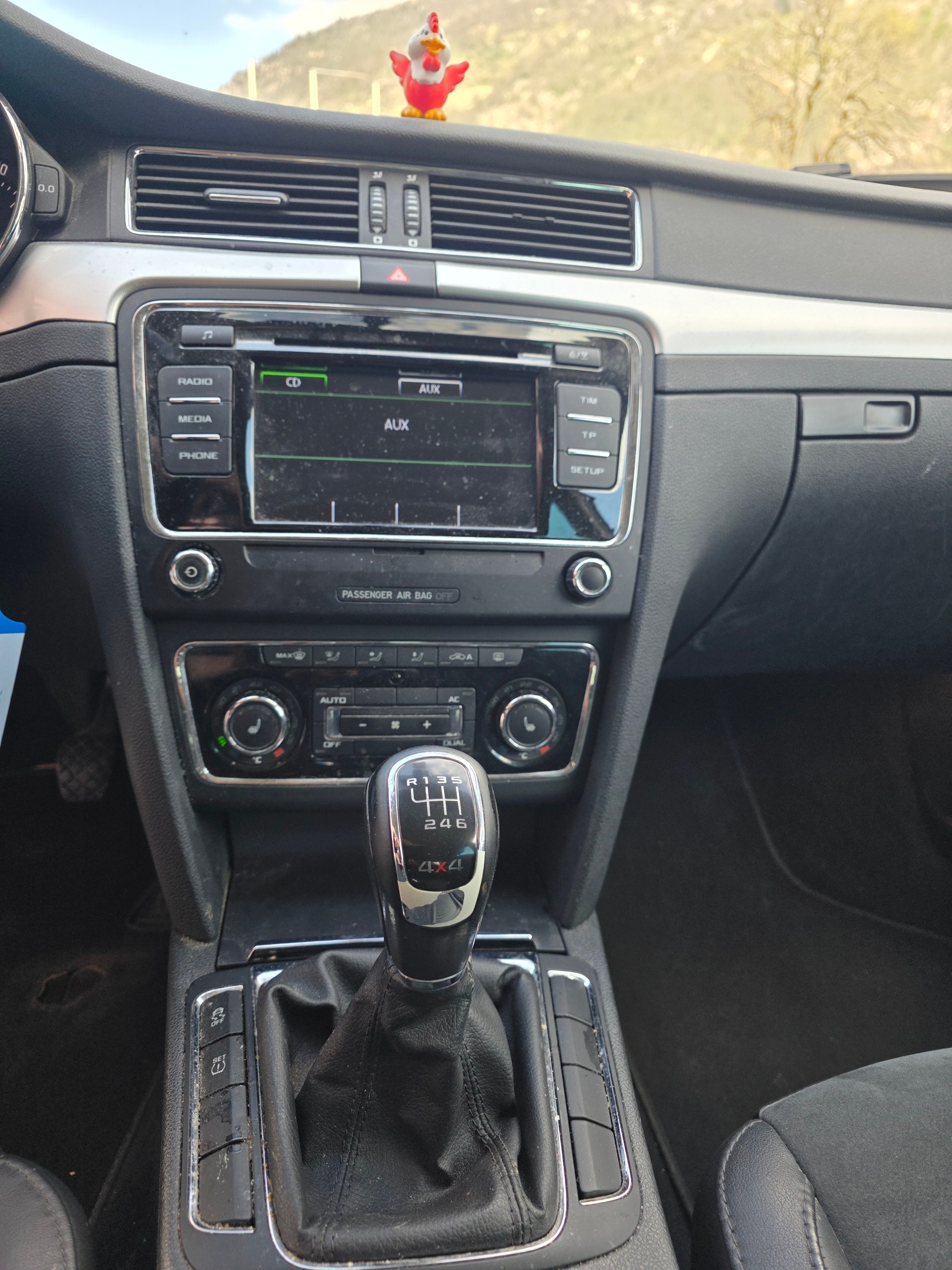 SKODA Superb Combi 2.0 TDi AllDrive 4x4-image-11