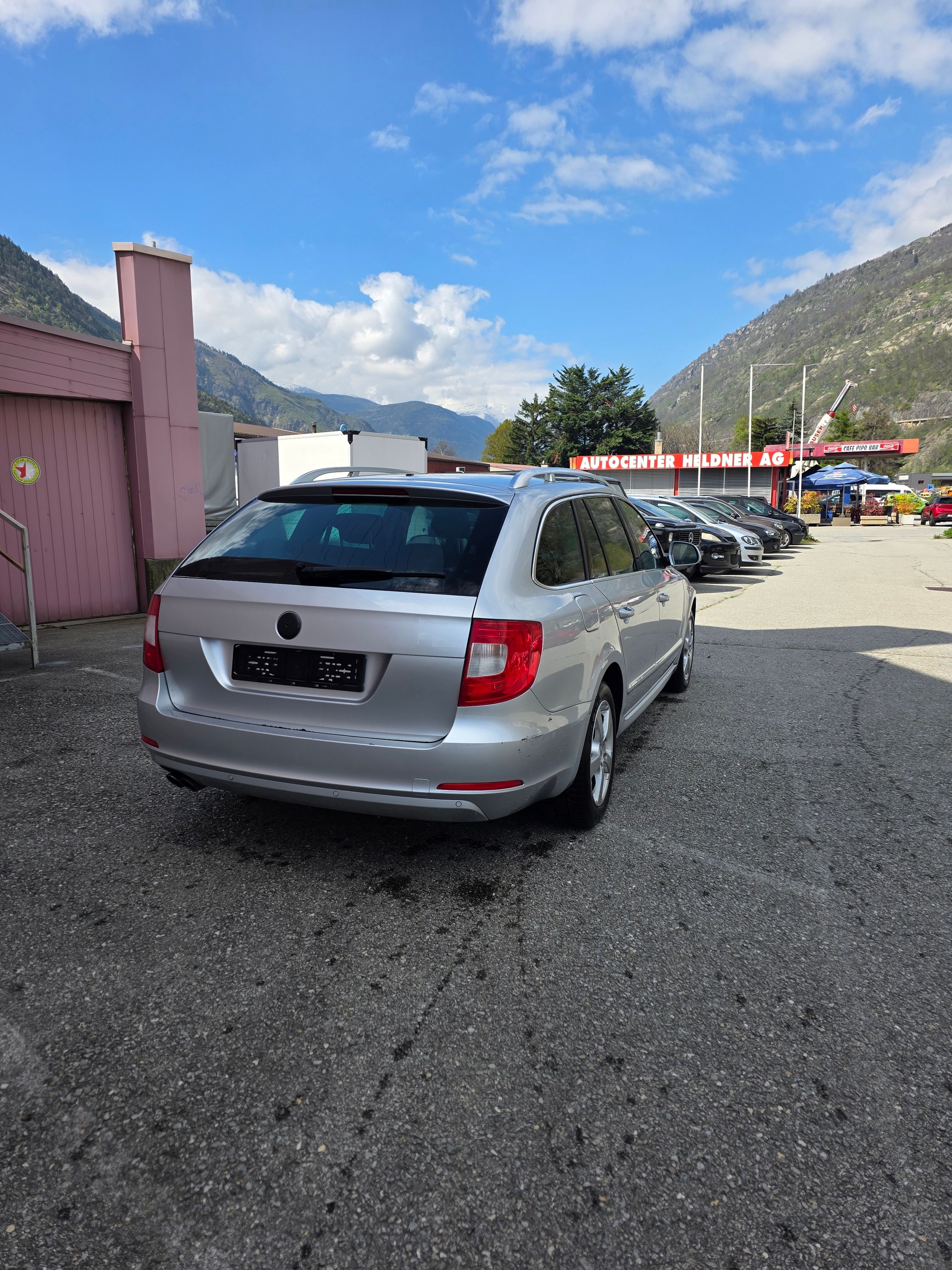 SKODA Superb Combi 2.0 TDi AllDrive 4x4-image-5