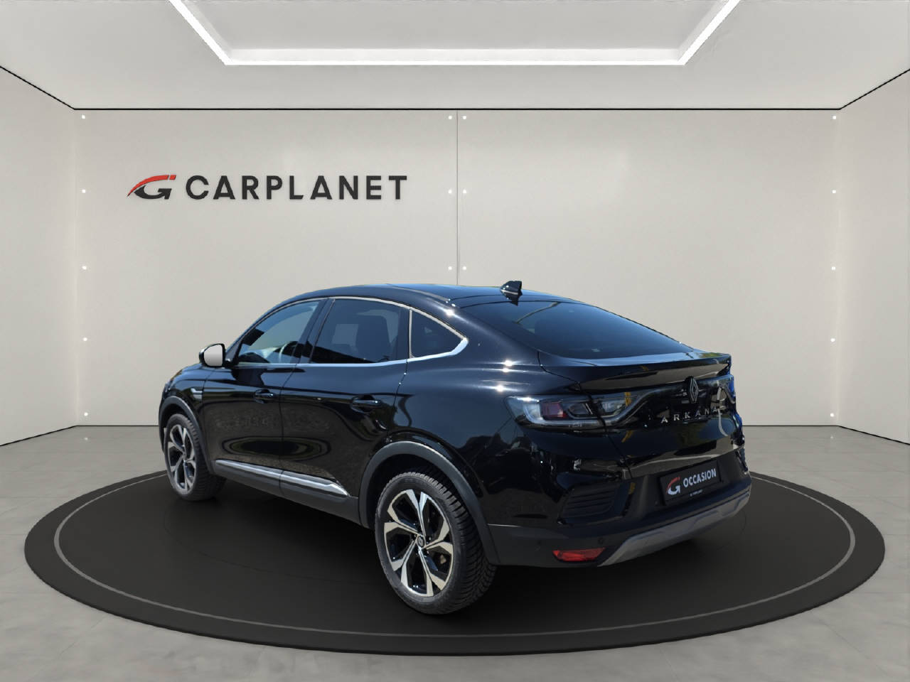 RENAULT Arkana 1.6 E-Tech techno-showroom-element-3