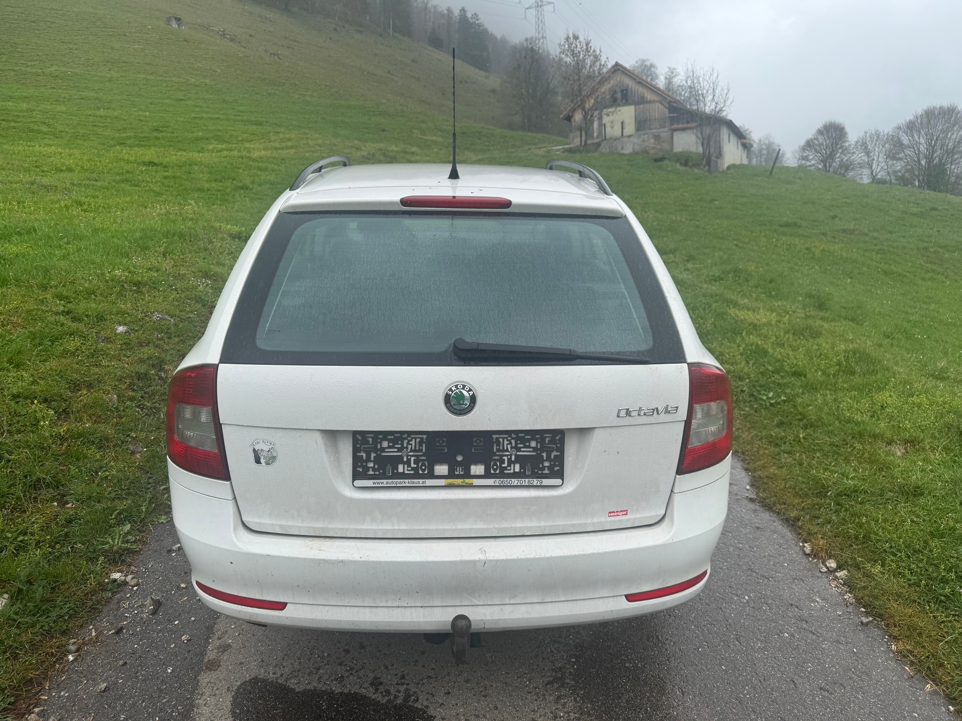 SKODA Octavia Combi 1.6 TDI Clever-image-7