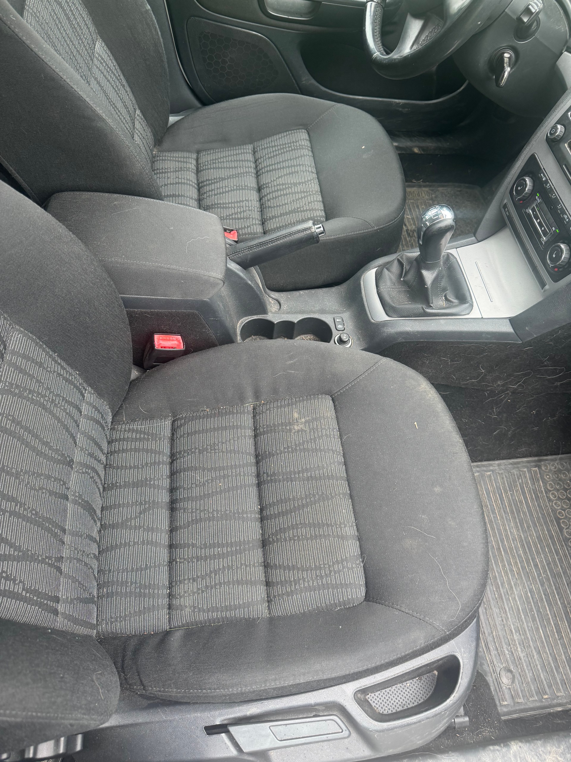 SKODA Octavia Combi 1.6 TDI Clever-image-5