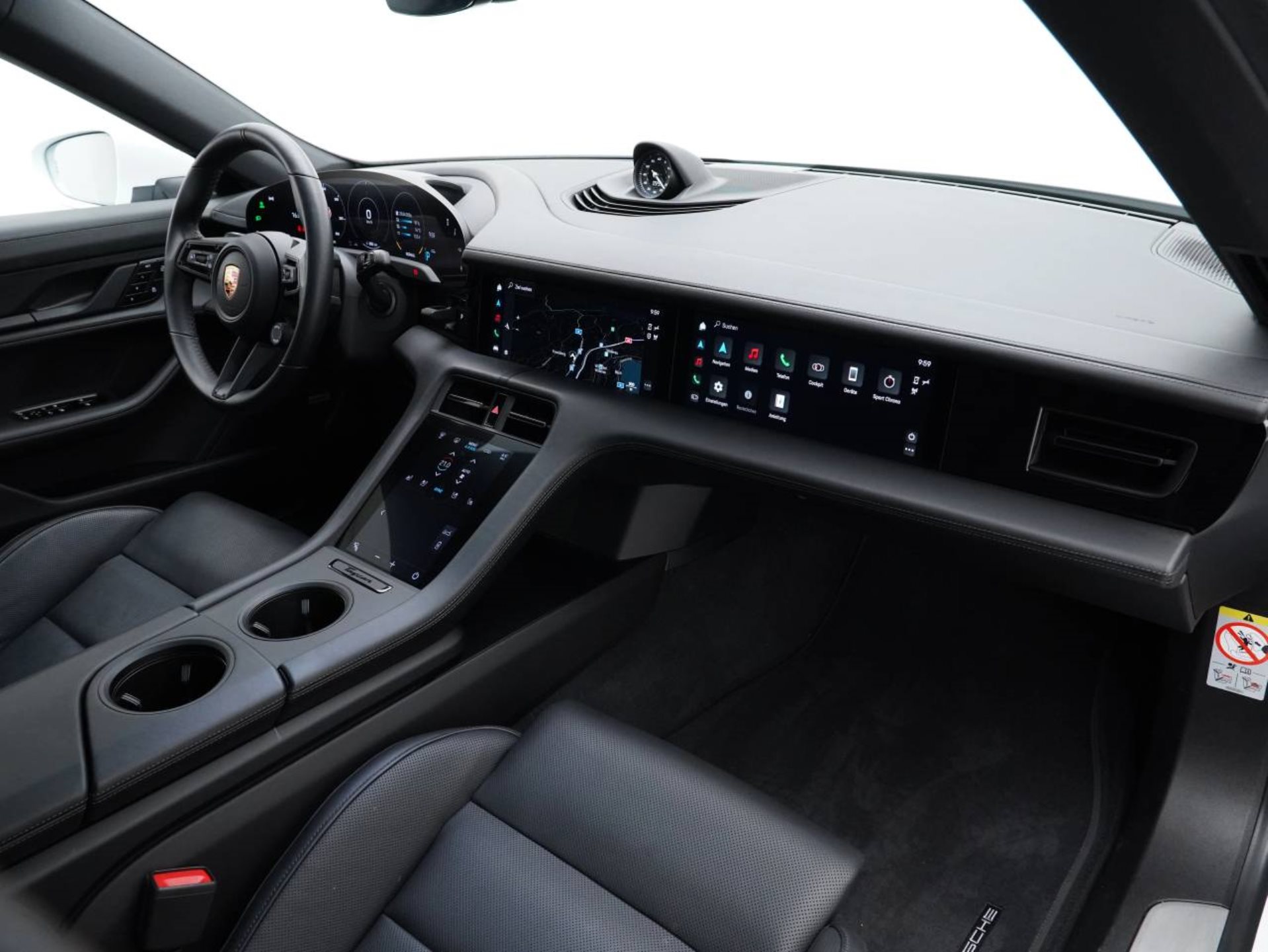PORSCHE Taycan 4S-image-24