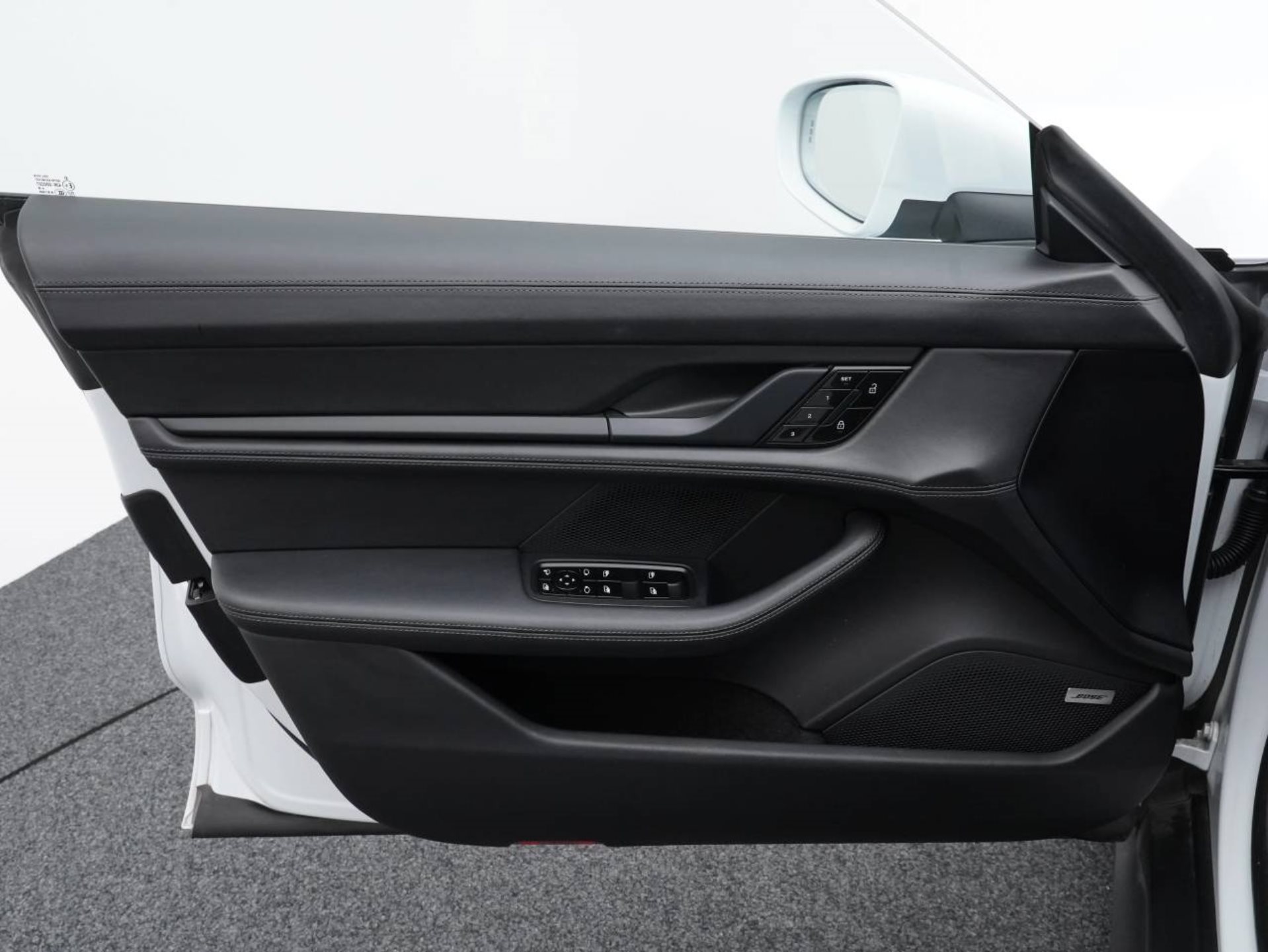 PORSCHE Taycan 4S-image-20