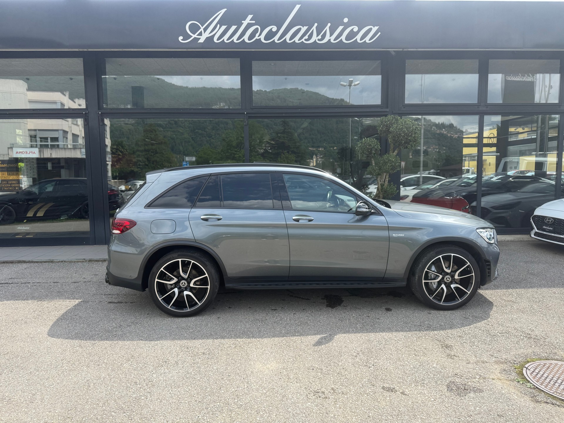 MERCEDES-BENZ GLC 43 AMG 4Matic 9G-Tronic-showroom-element-3