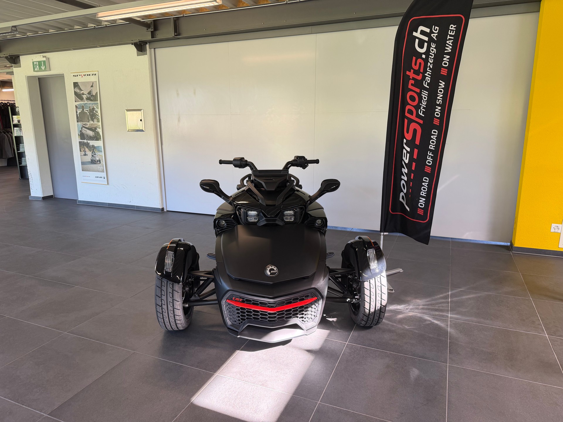 CAN-AM Spyder F3 S-image-1