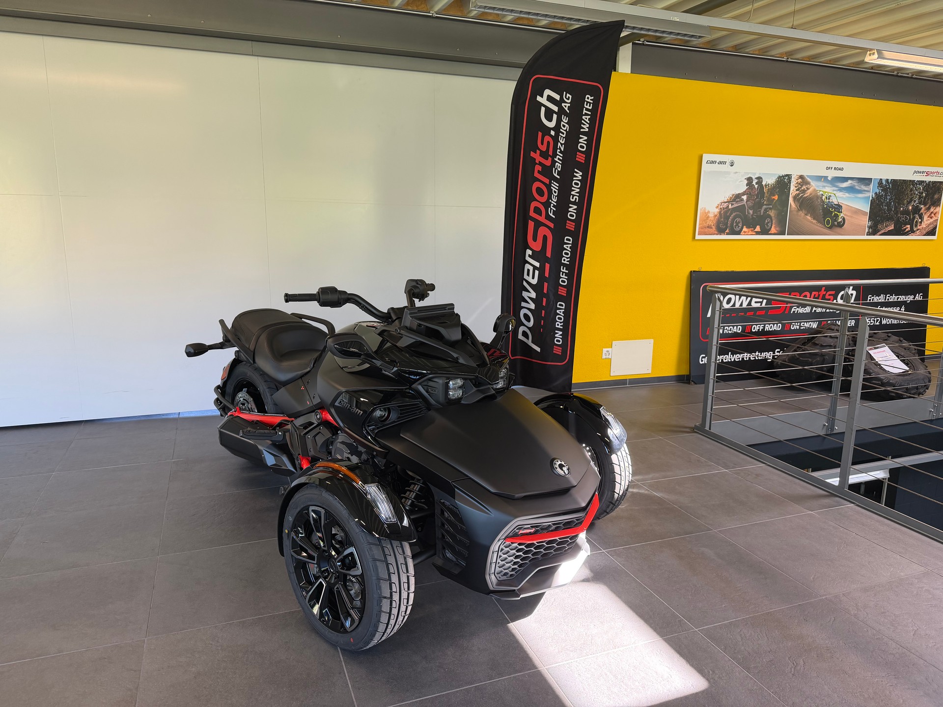 CAN-AM Spyder F3 S-image-0