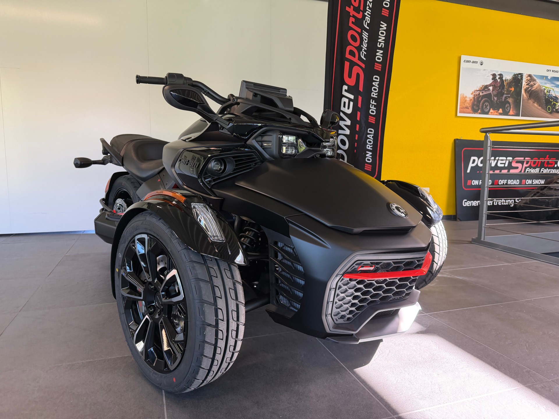CAN-AM Spyder F3 S-image-14