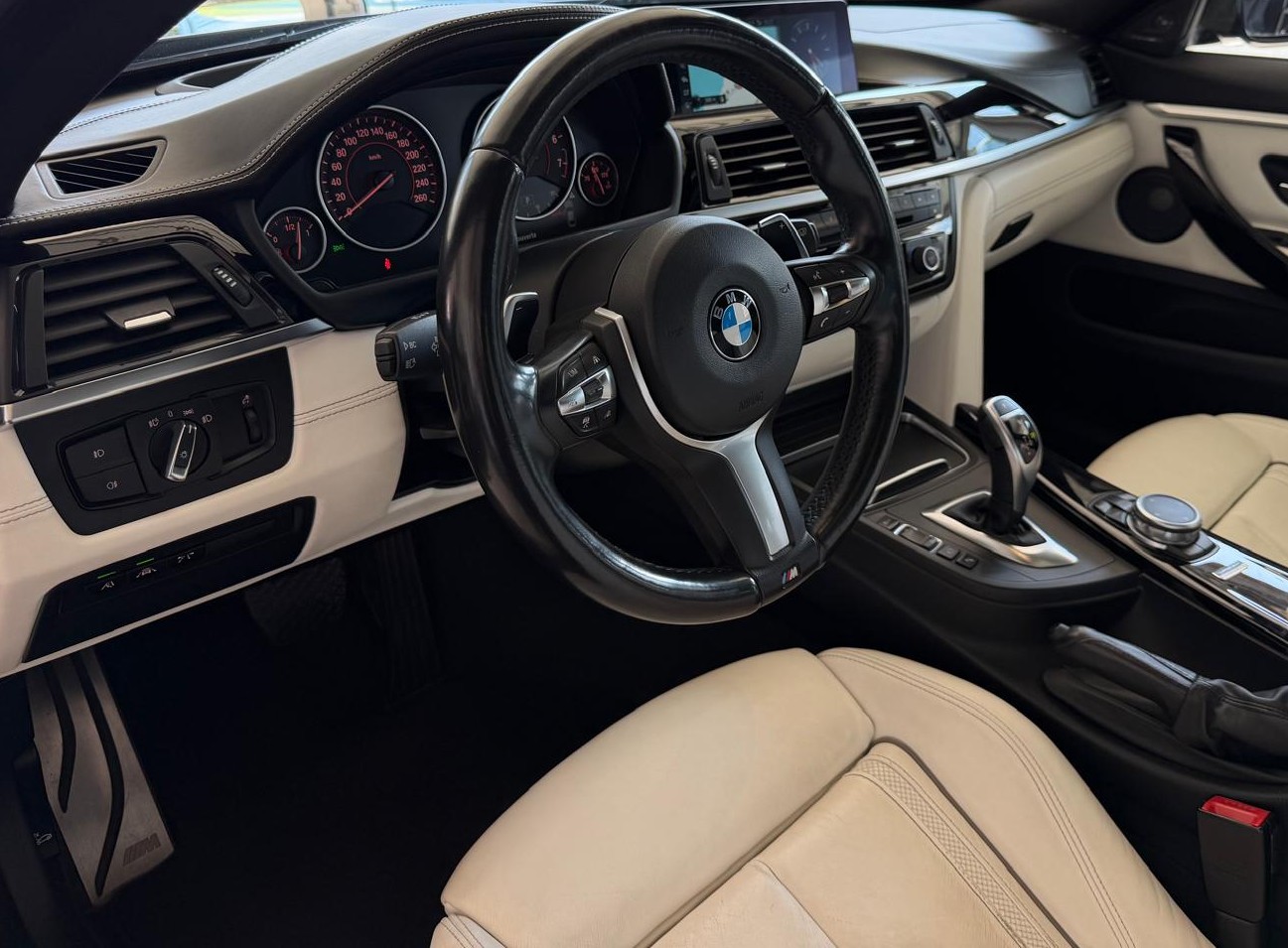 BMW 440i Gran Coupé xDrive M Sport Individual Steptronic Ed. Limited Edition 77/100-image-12