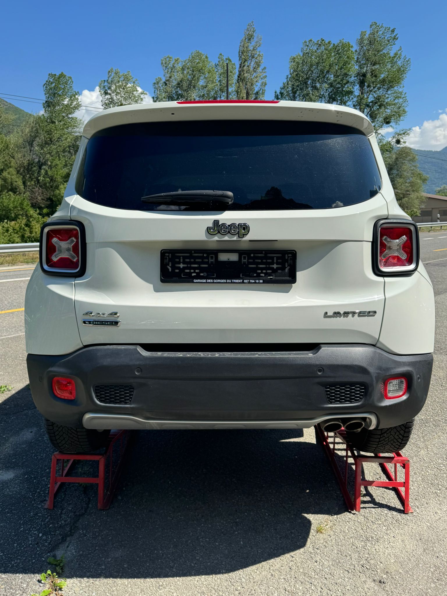 JEEP Renegade 2.0 CRD Limited AWD + Low Range 9ATX-image-3