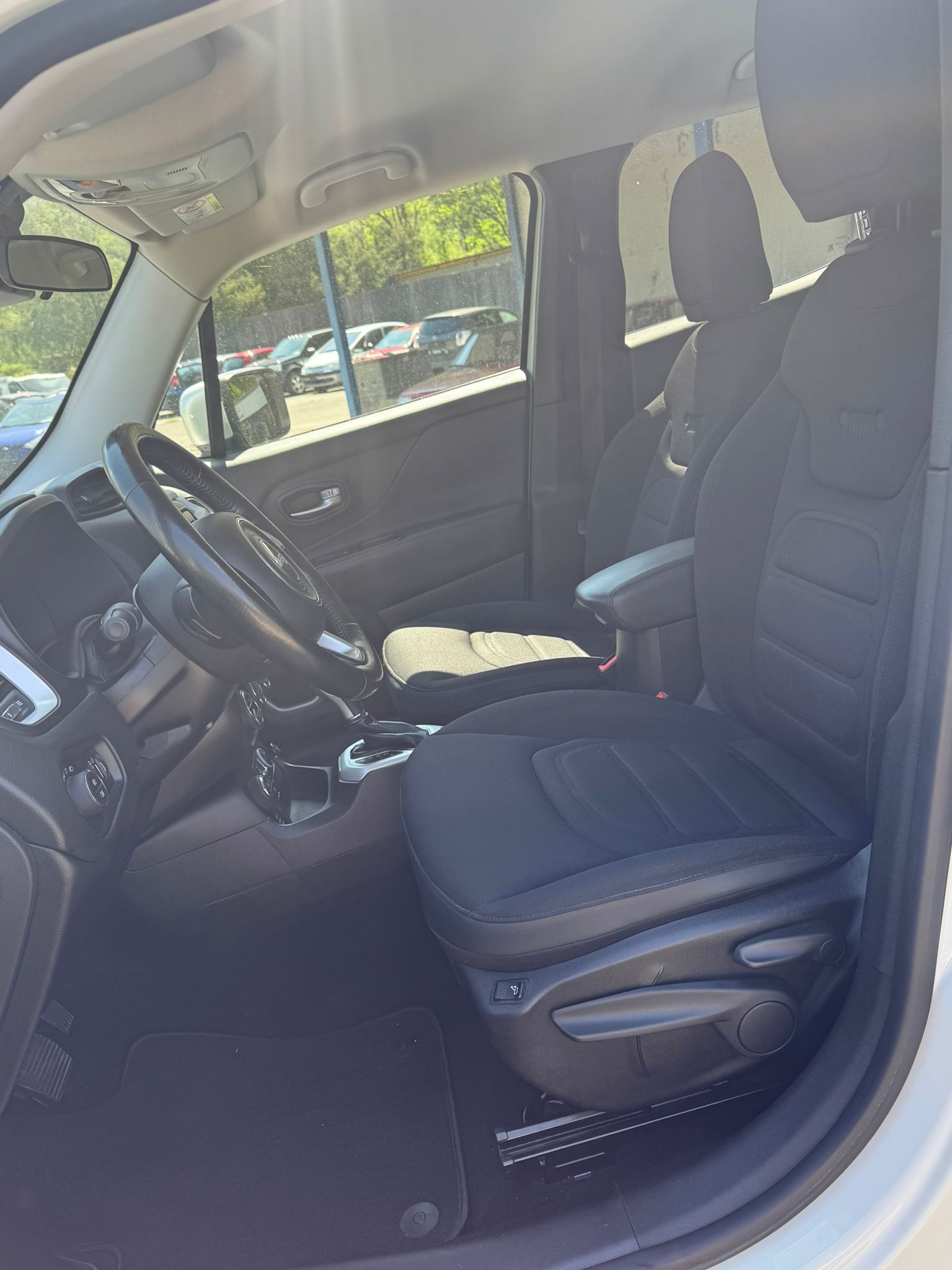 JEEP Renegade 2.0 CRD Limited AWD + Low Range 9ATX-image-5