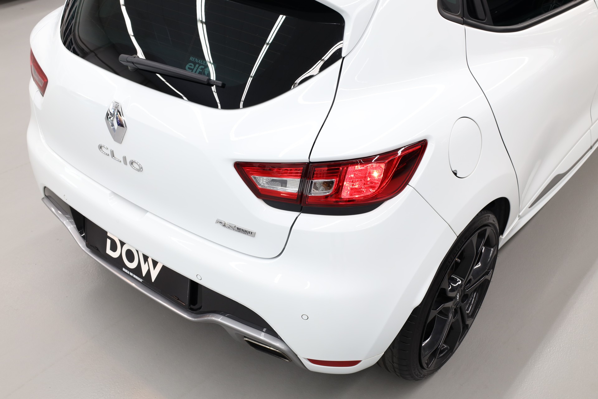 RENAULT Clio Sport 1.6 T 200 RS-image-8