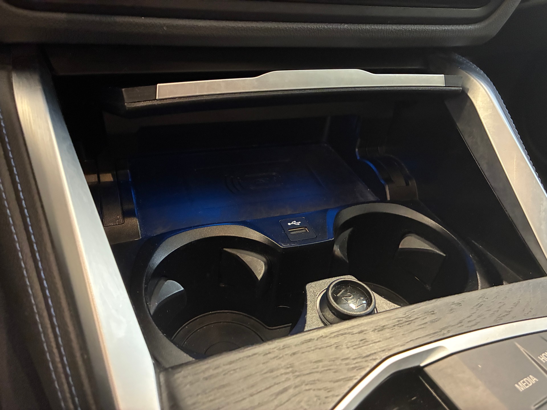 BMW i4 M50-image-15