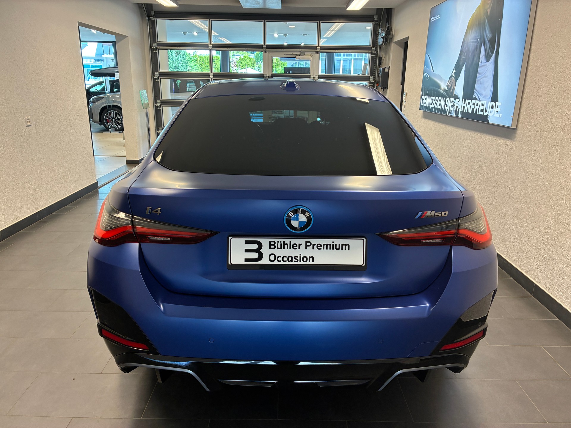 BMW i4 M50-image-4