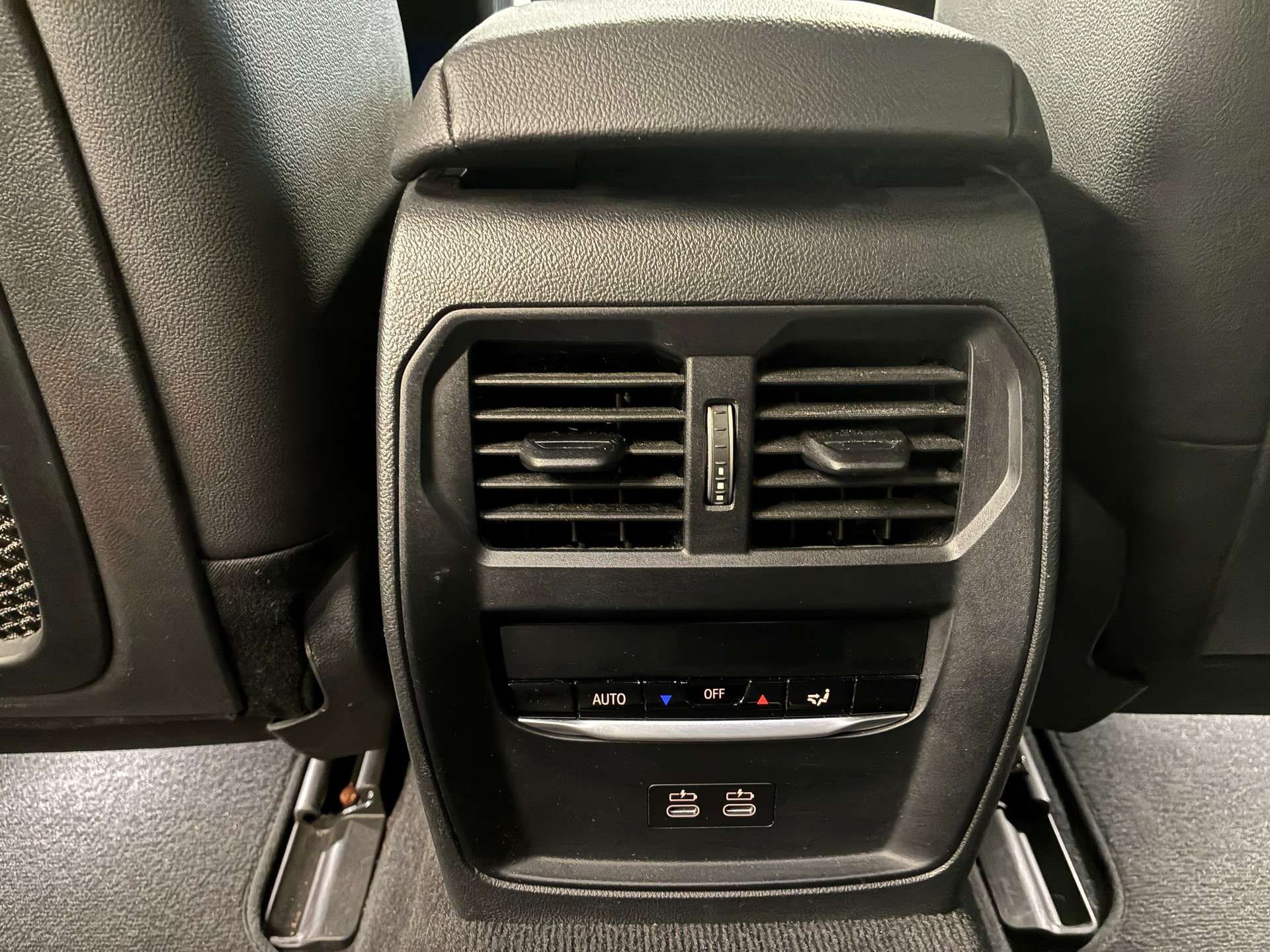 BMW i4 M50-image-16