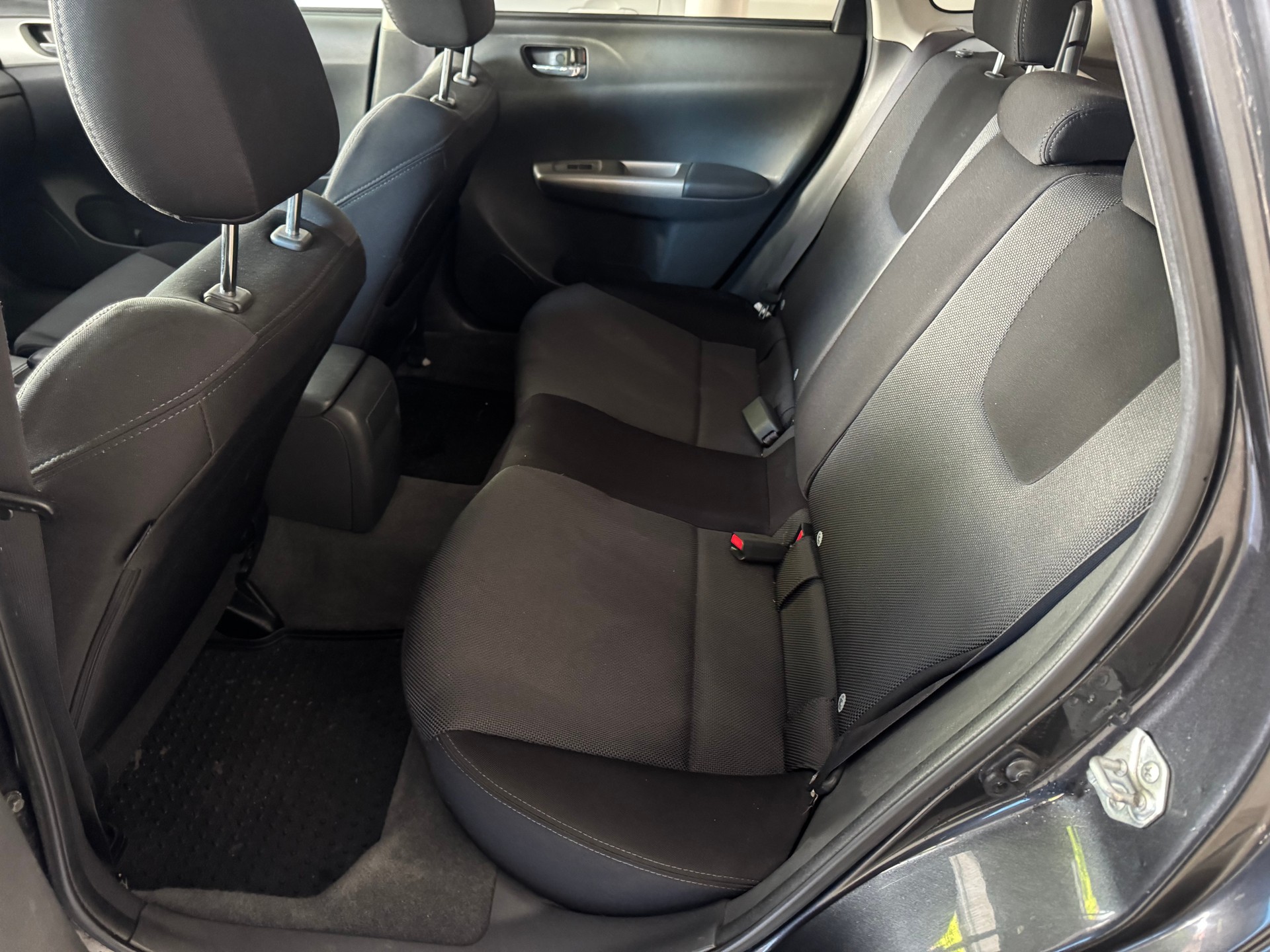 SUBARU Impreza 2.0R Comfort S-image-13