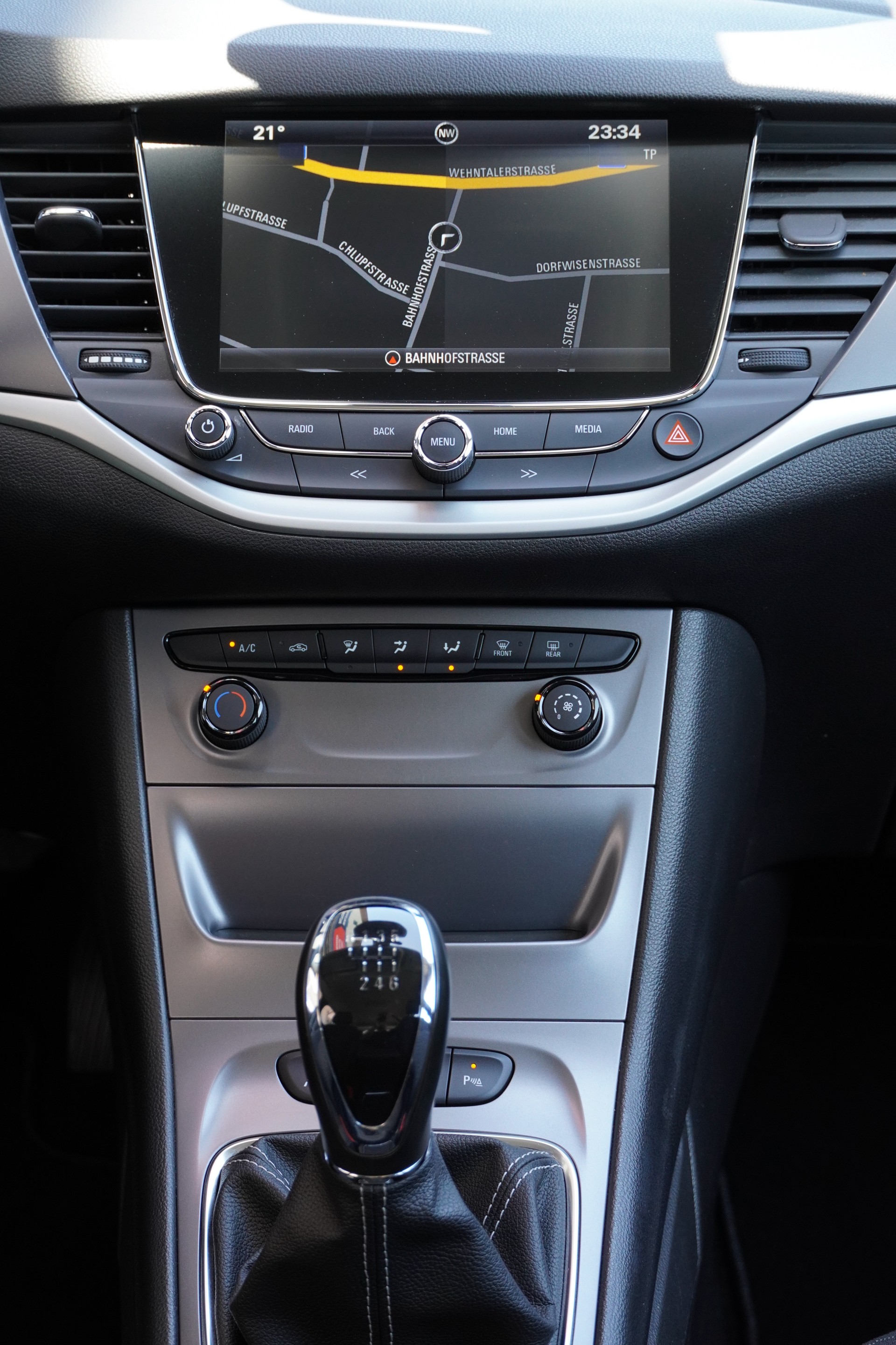 OPEL Astra Sports Tourer 1.4i CNG Turbo Enjoy-image-17