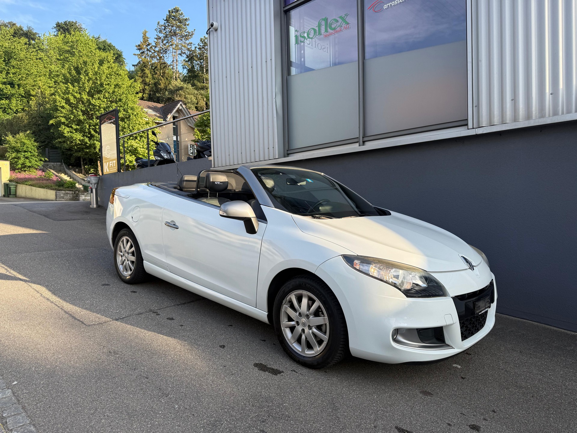RENAULT Mégane CC 2.0 16V Dynamique CVT