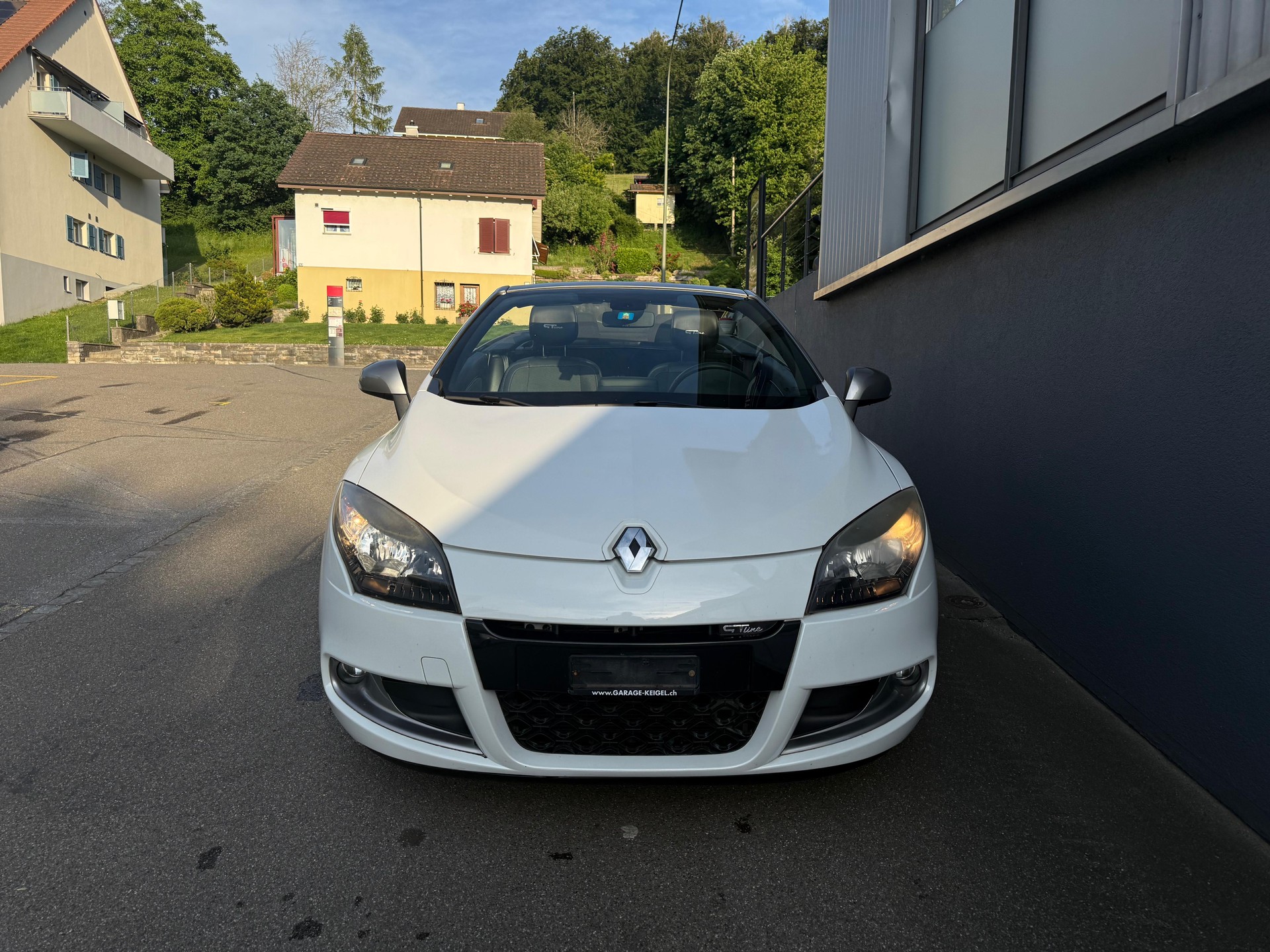 RENAULT Mégane CC 2.0 16V Dynamique CVT-image-4