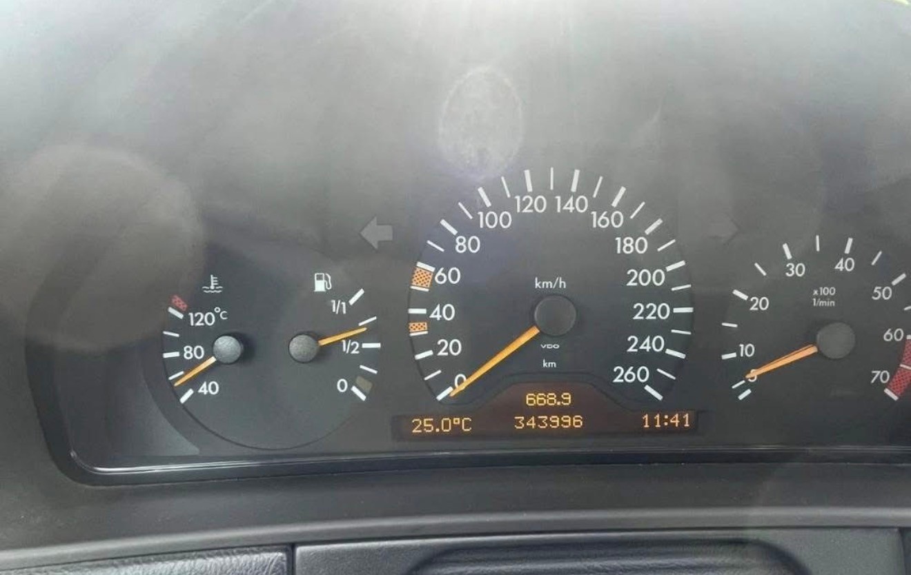 MERCEDES-BENZ E 420 T Automatic-image-7
