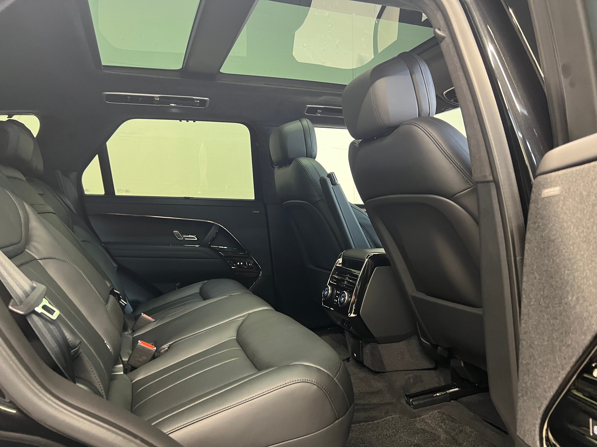 LAND ROVER Range Rover Sport 3.0 I6 P550e Autobiography-image-6