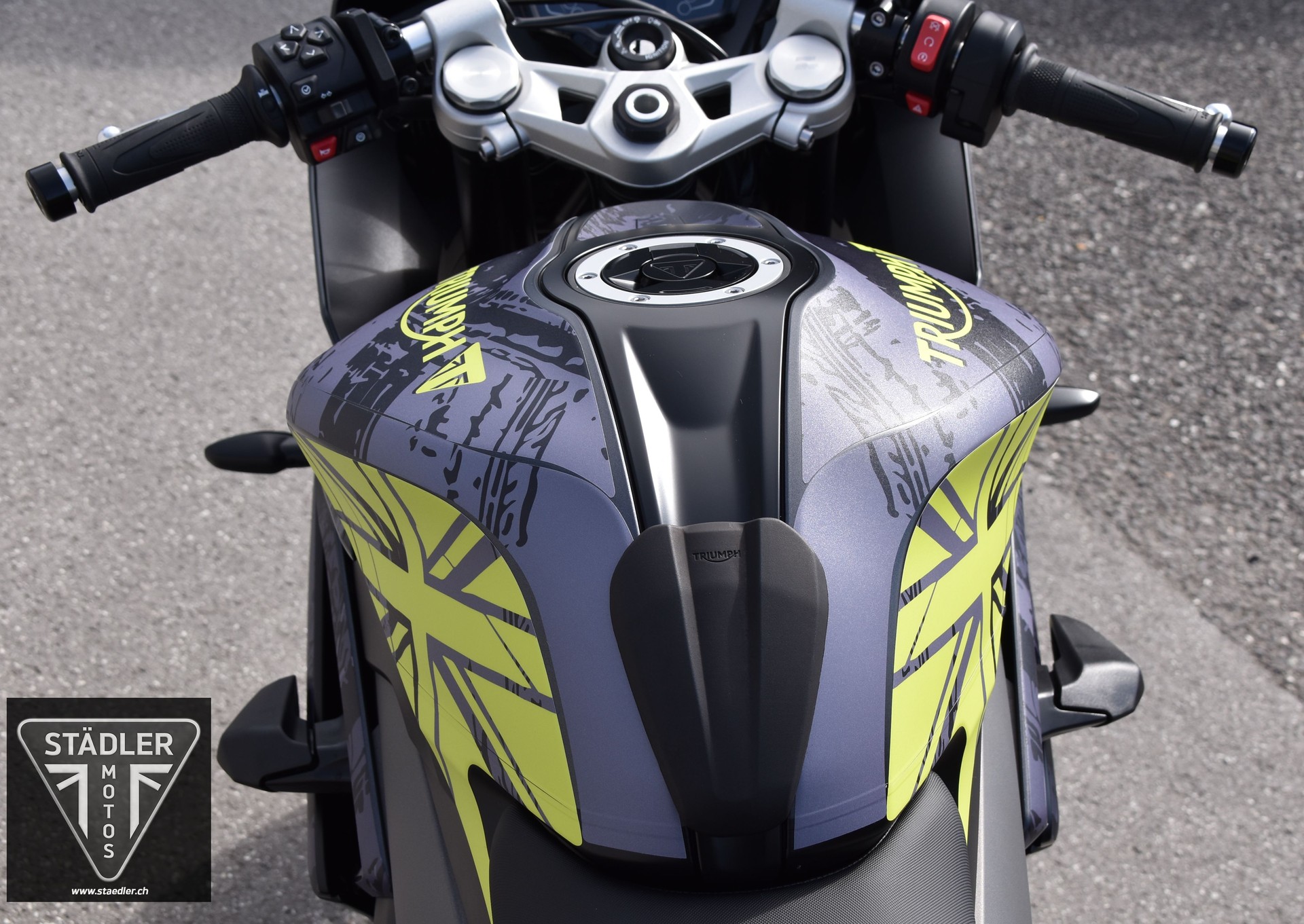 TRIUMPH Daytona 660 (35kW)-image-4