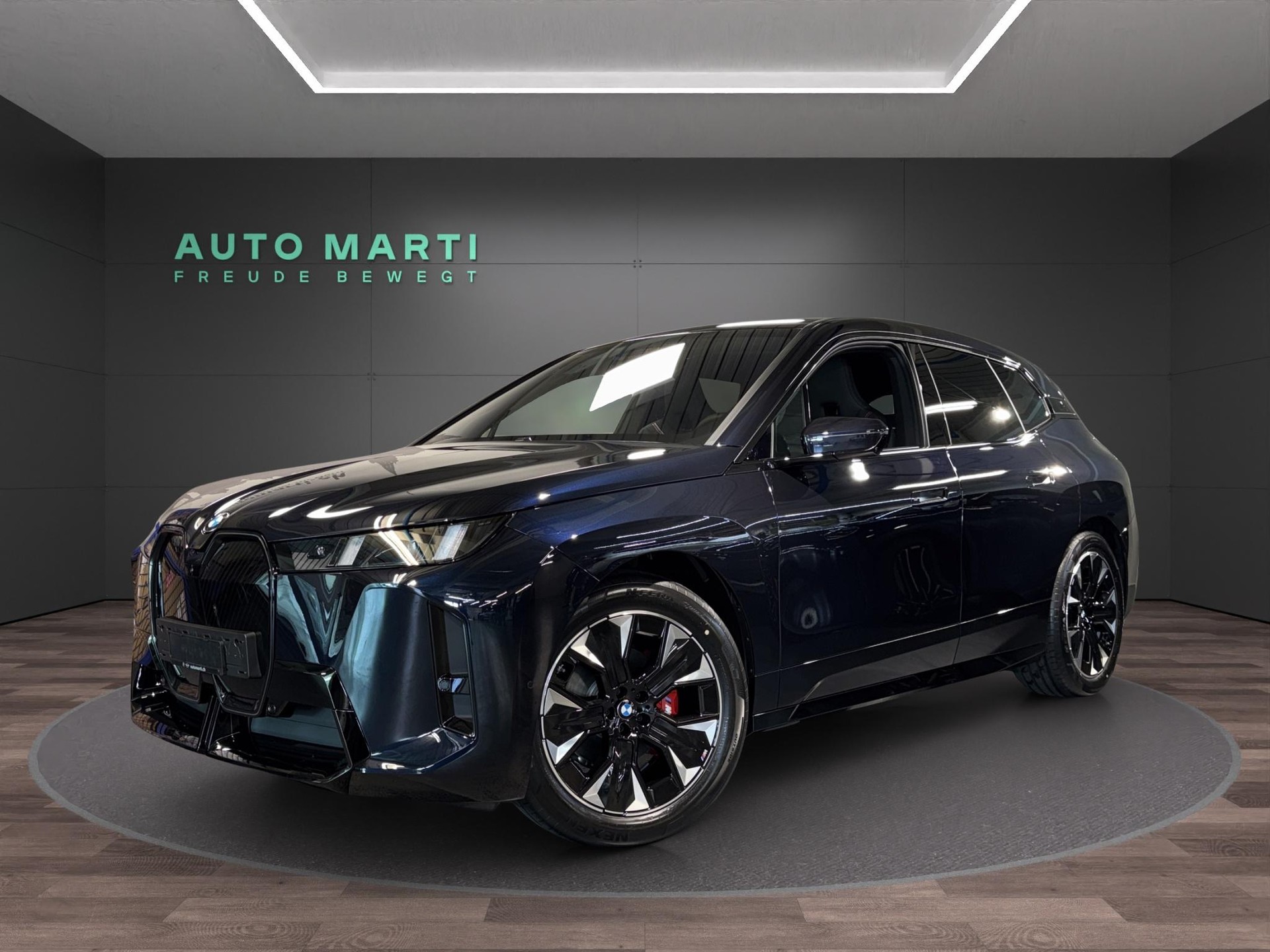 BMW iX xDrive45