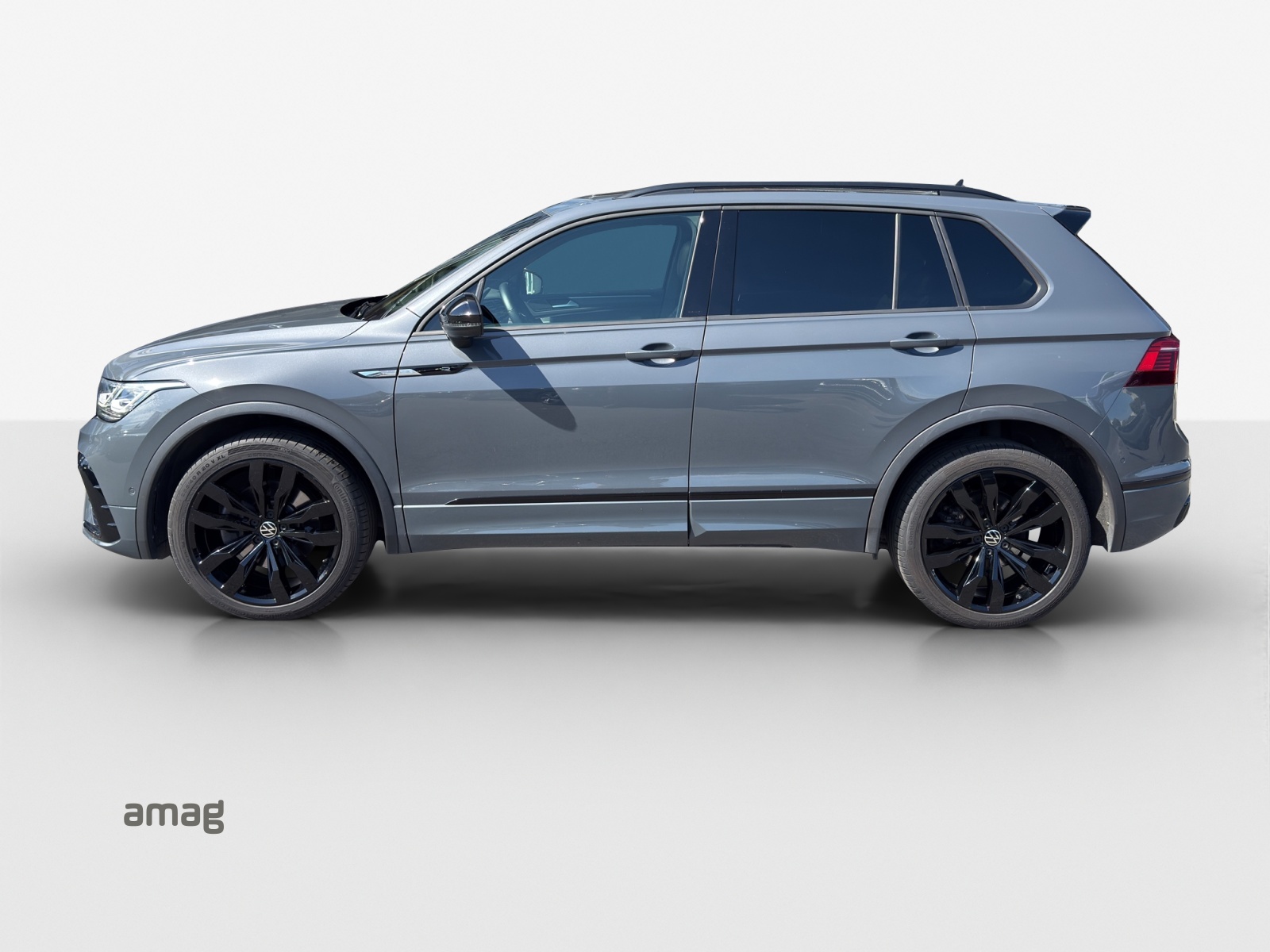 VW Tiguan 2.0TSI R-Line 4Motion DSG-showroom-element-1