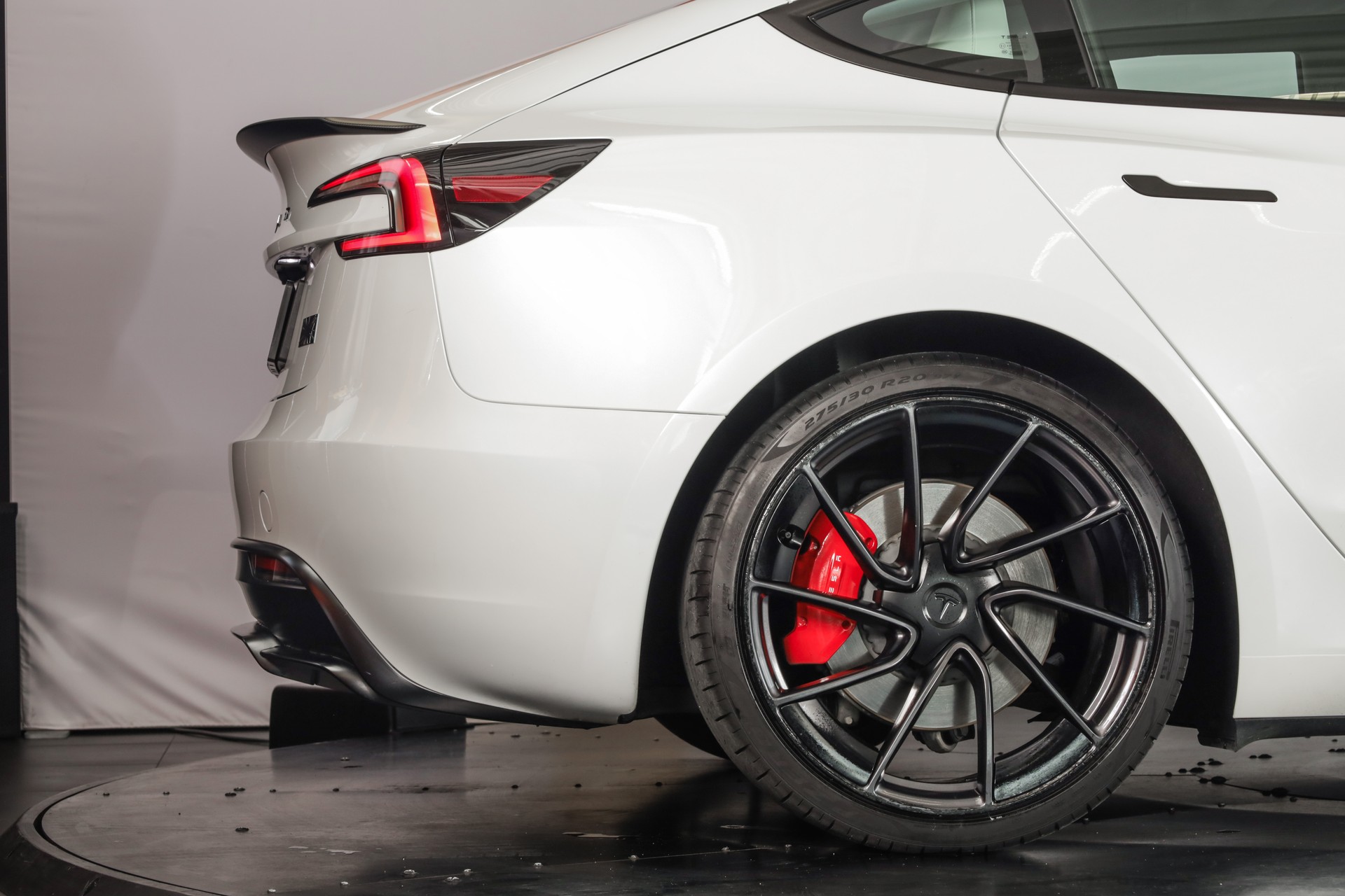 TESLA Model 3 Dual Motor Performance AWD-image-7