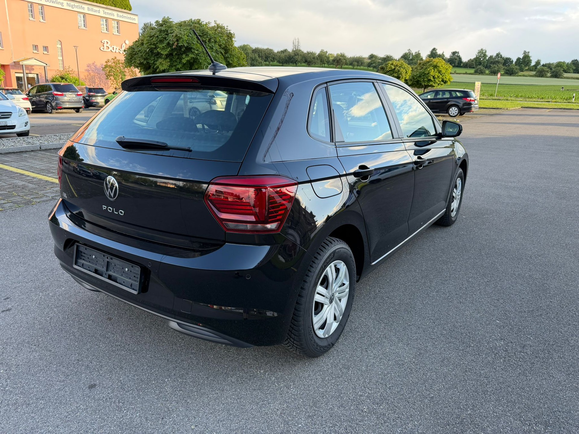 VW Polo 1.0 BMT Trendline-image-5