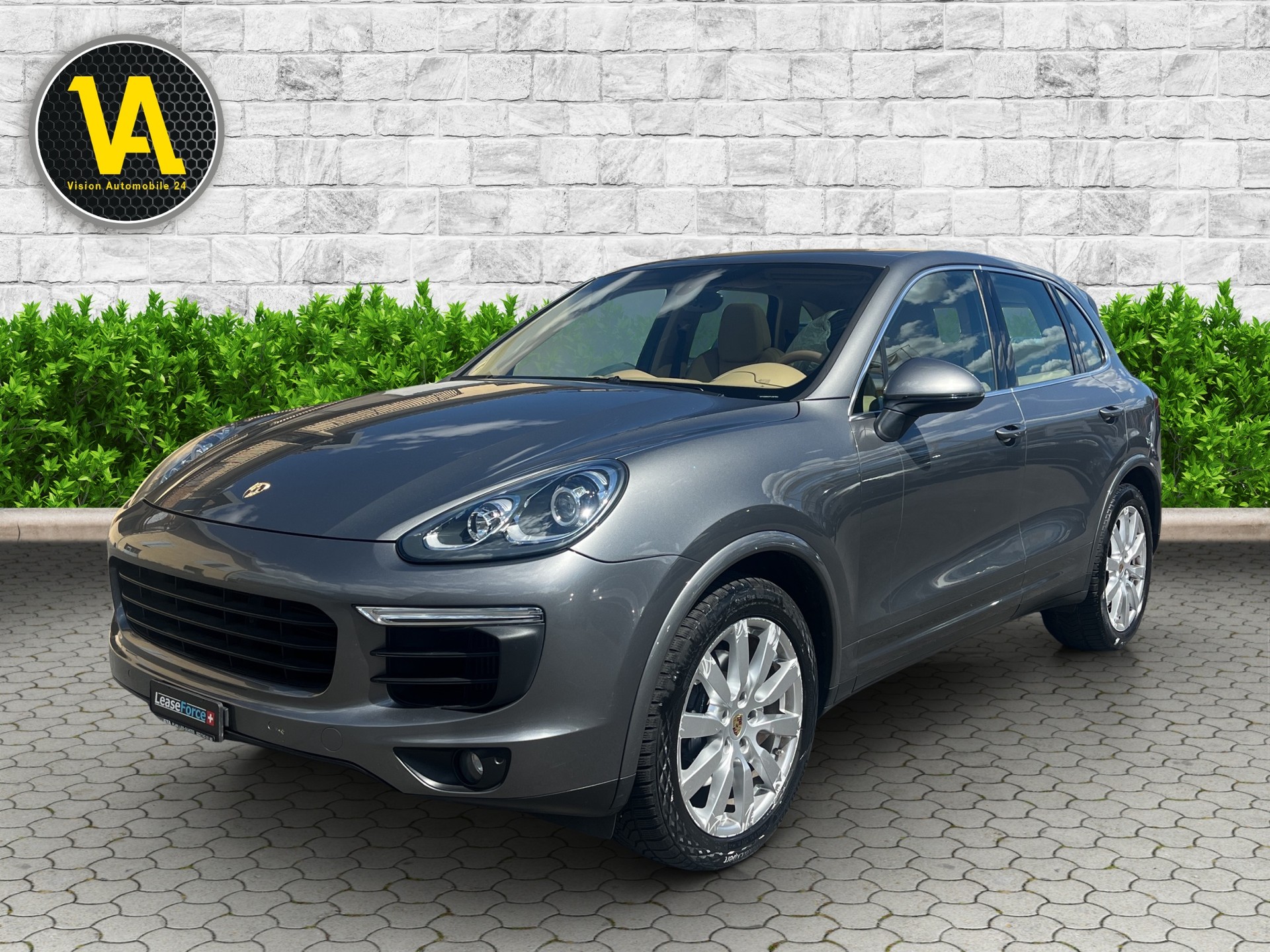 PORSCHE Cayenne Diesel-showroom-element-3