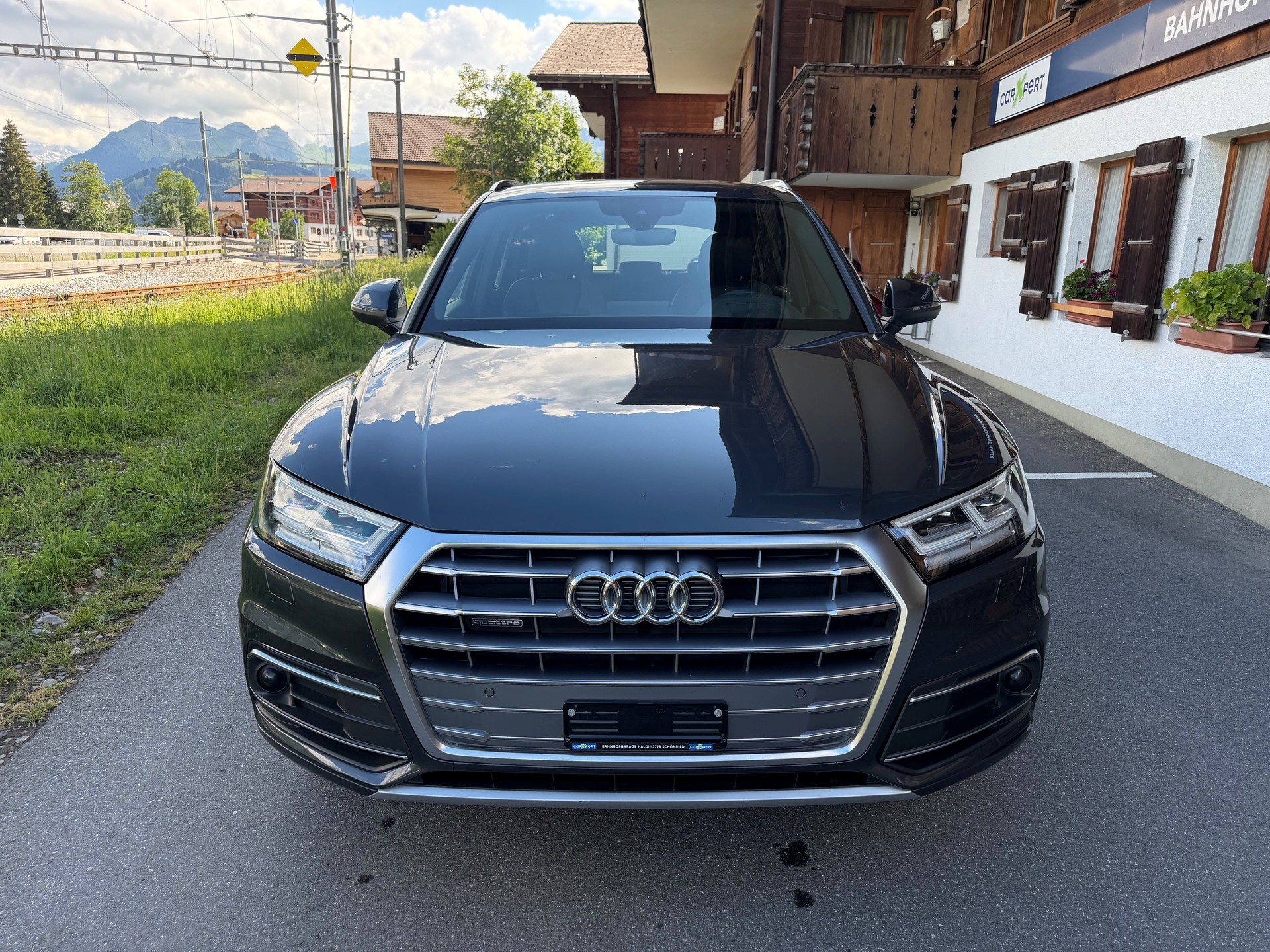 AUDI Q5 45 TFSI sport quattro S-tronic-image-1