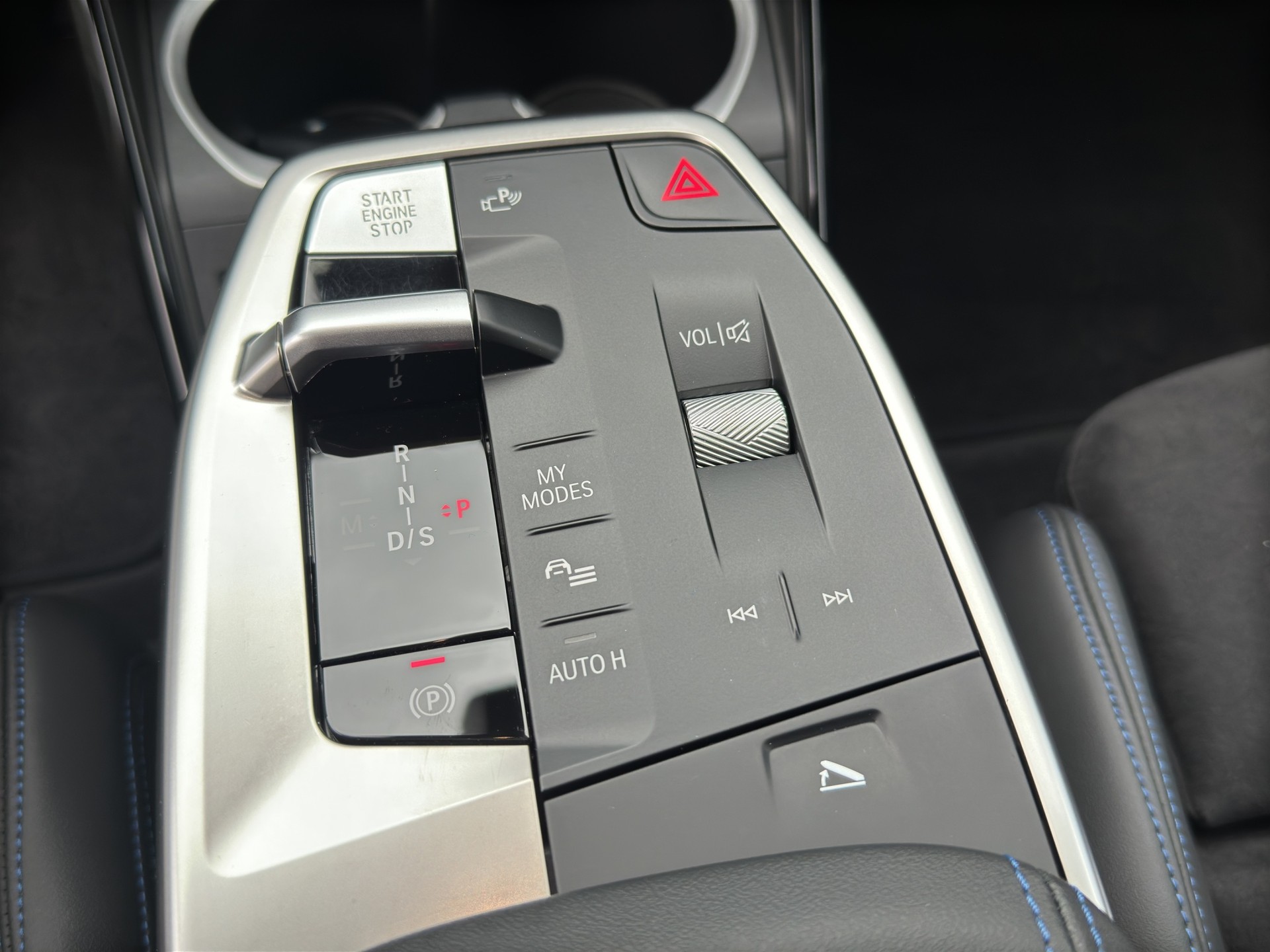BMW X2 sDrive 20i 48V M Sport (CH) AHK Innovationspaket-image-23