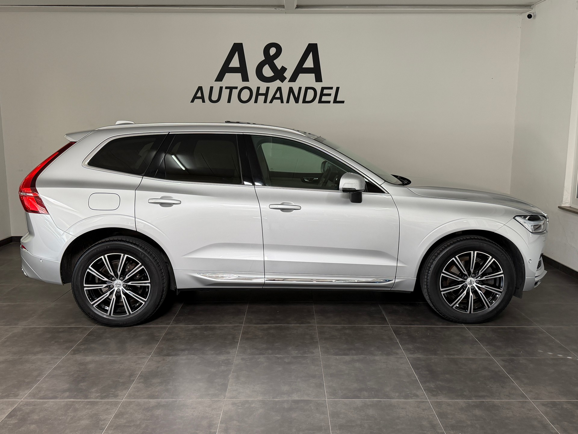 VOLVO XC60 T8 eAWD Inscription Geartronic-showroom-element-2