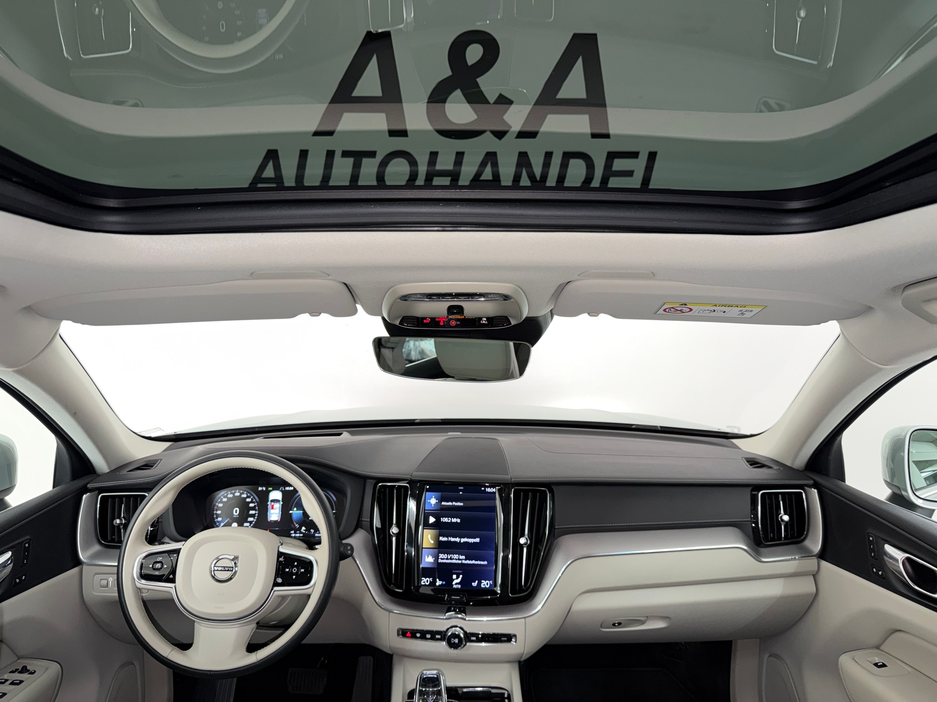 VOLVO XC60 T8 eAWD Inscription Geartronic-image-9