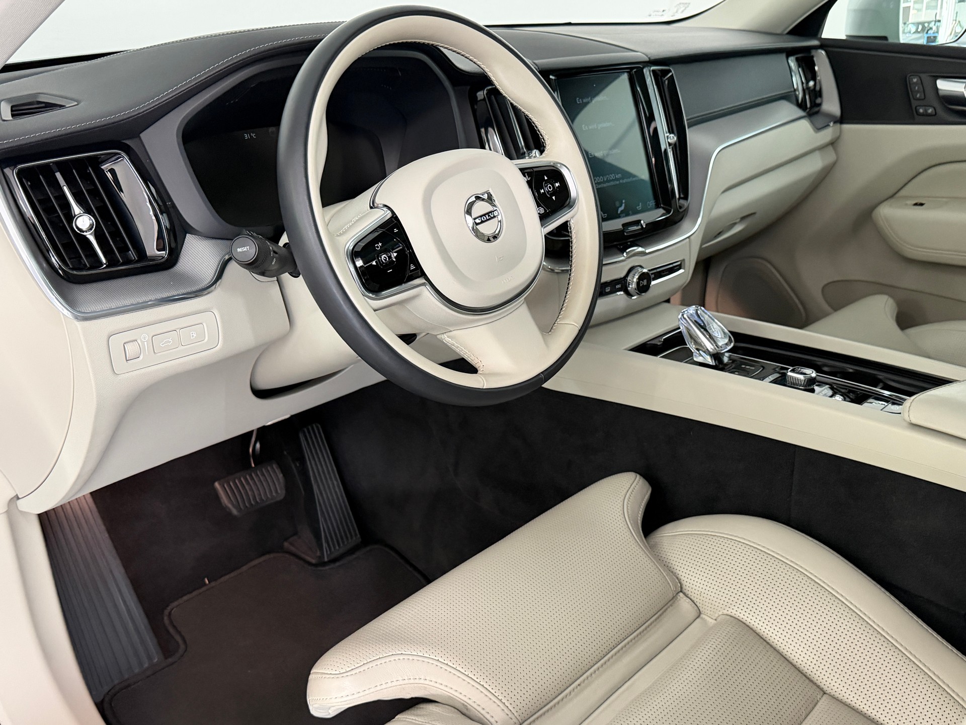 VOLVO XC60 T8 eAWD Inscription Geartronic-image-6