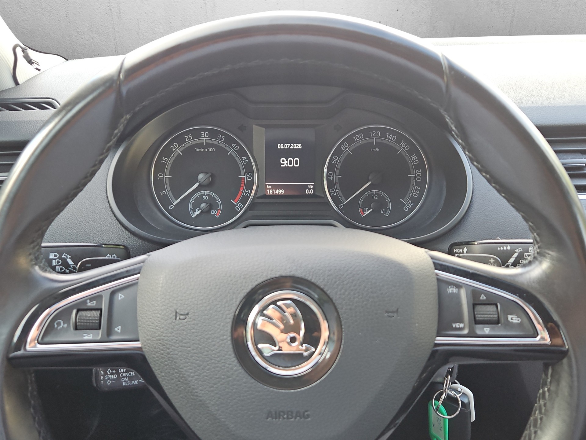 SKODA Octavia 2.0 TDI Ambition 4x4-image-13