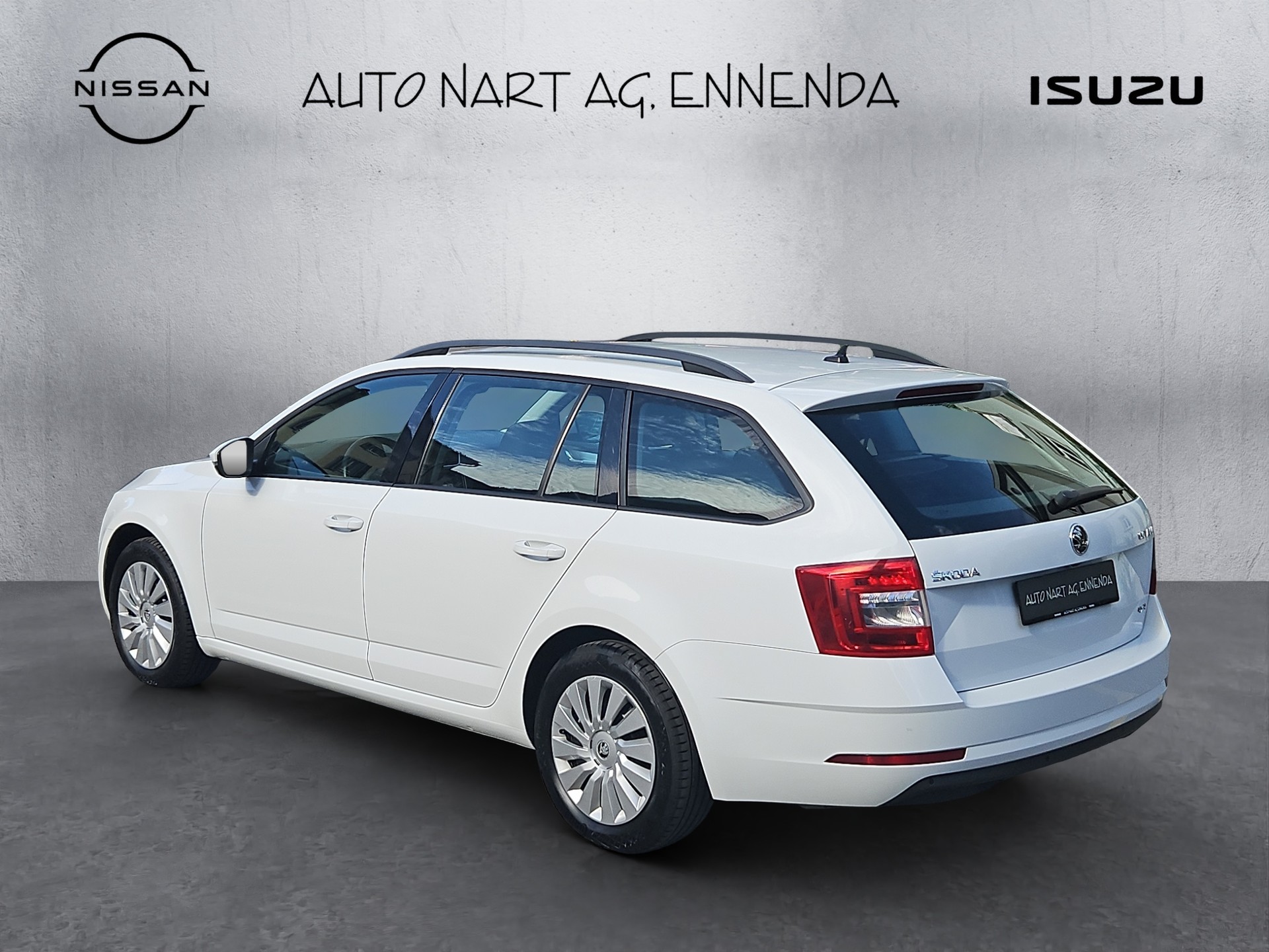 SKODA Octavia 2.0 TDI Ambition 4x4-showroom-element-2