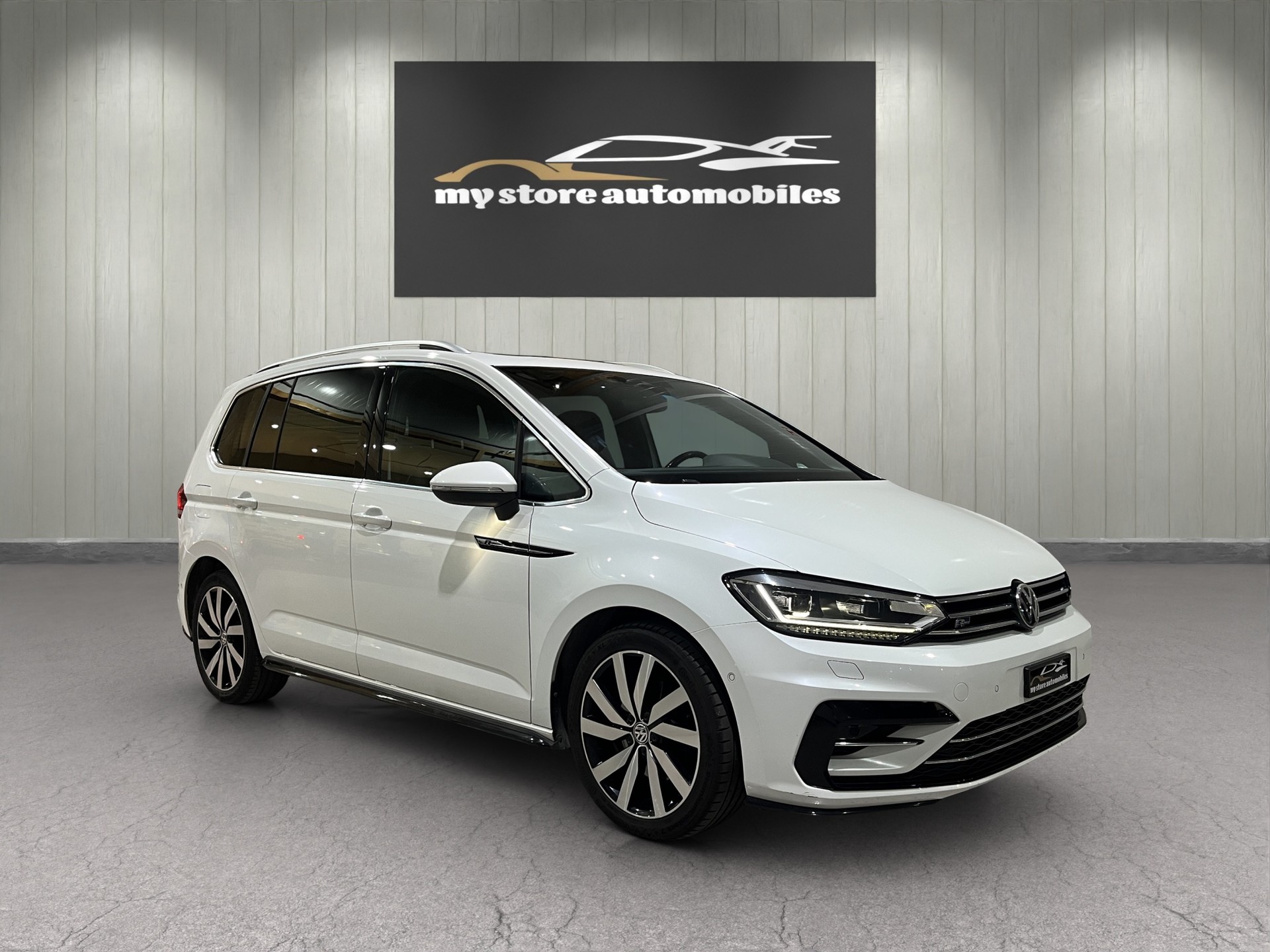 VW Touran 1.8 TSI R-LINE BlueMotion Technology Highline DSG 7 Places