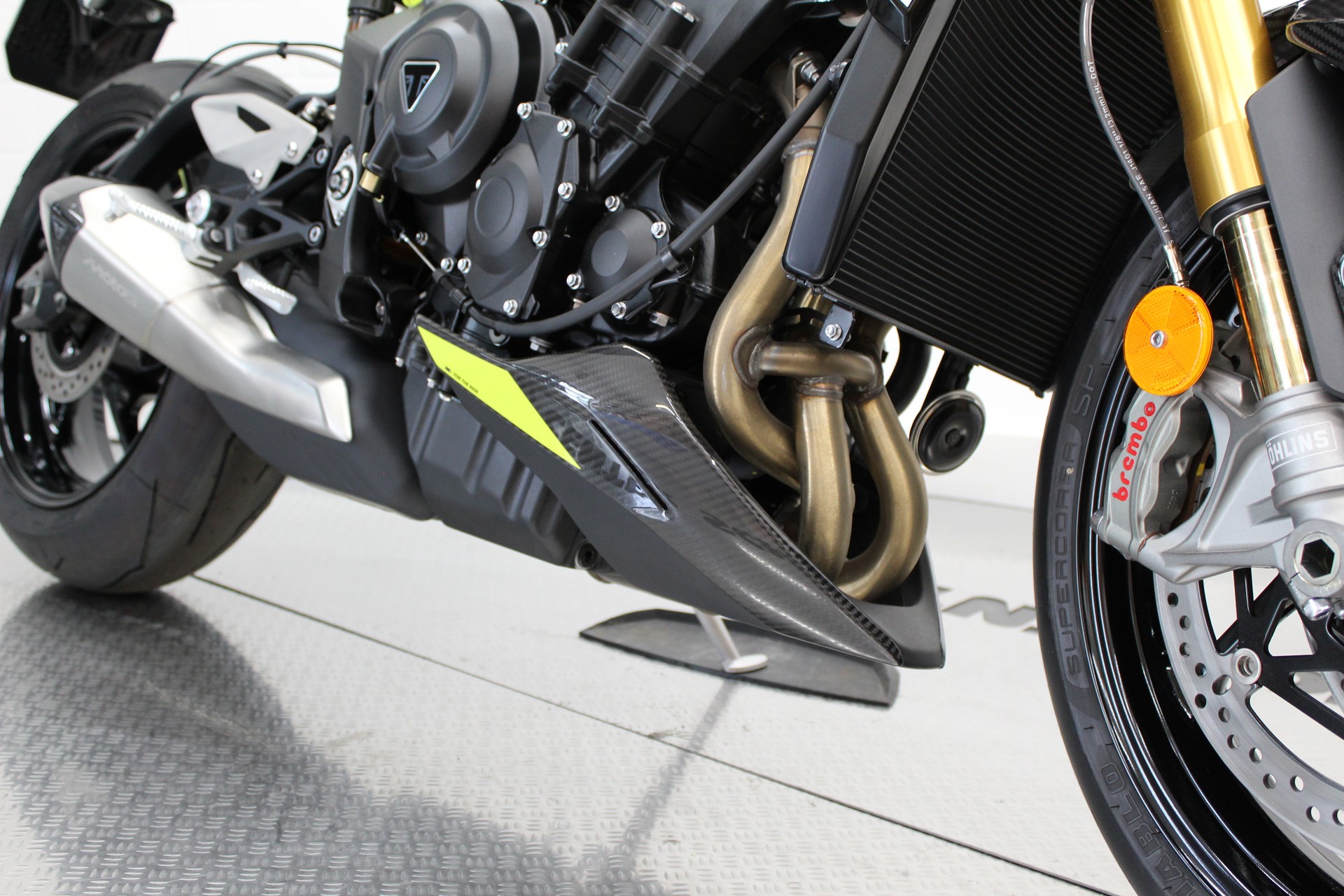 TRIUMPH Street Triple Moto2 765-image-10