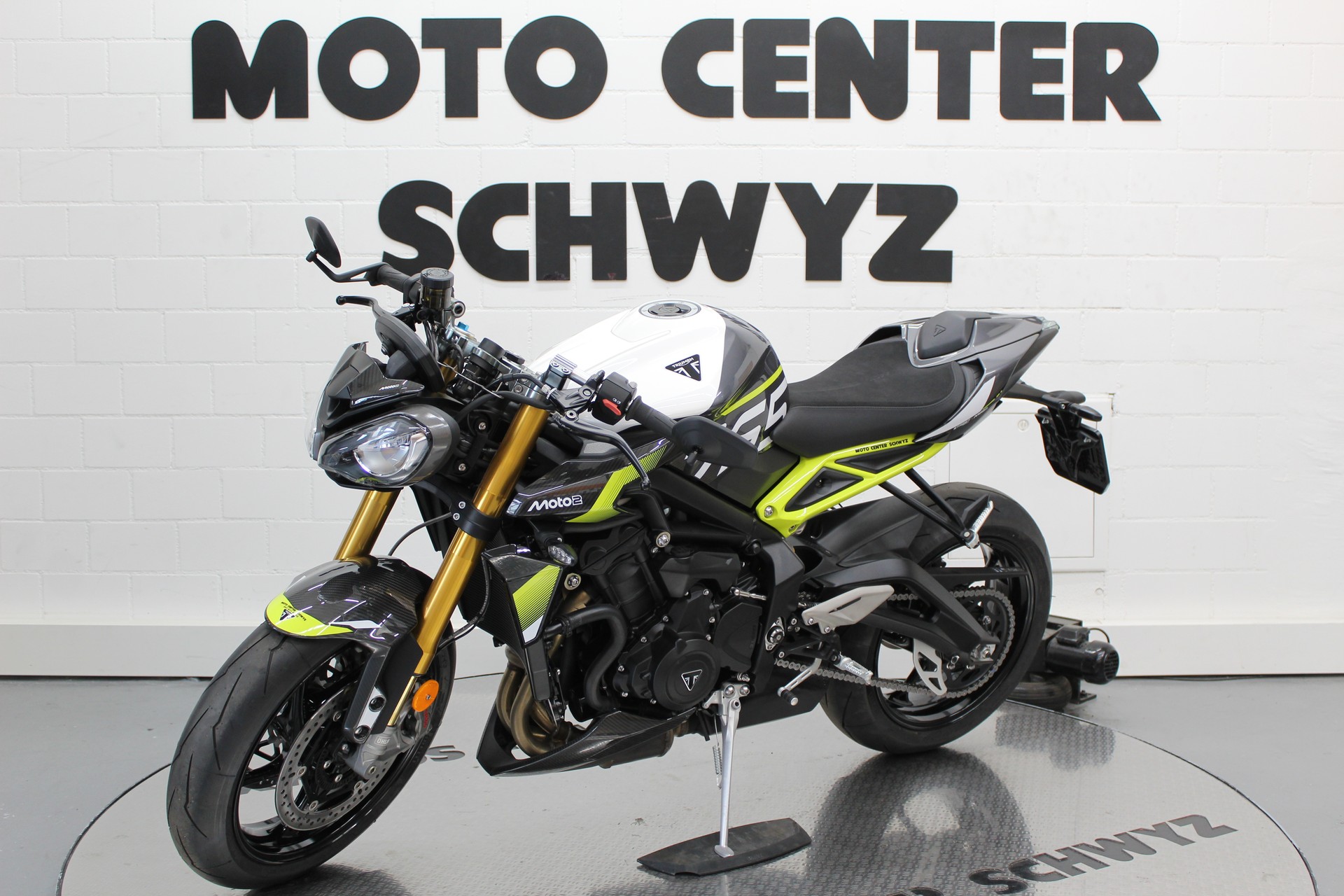 TRIUMPH Street Triple Moto2 765-image-4