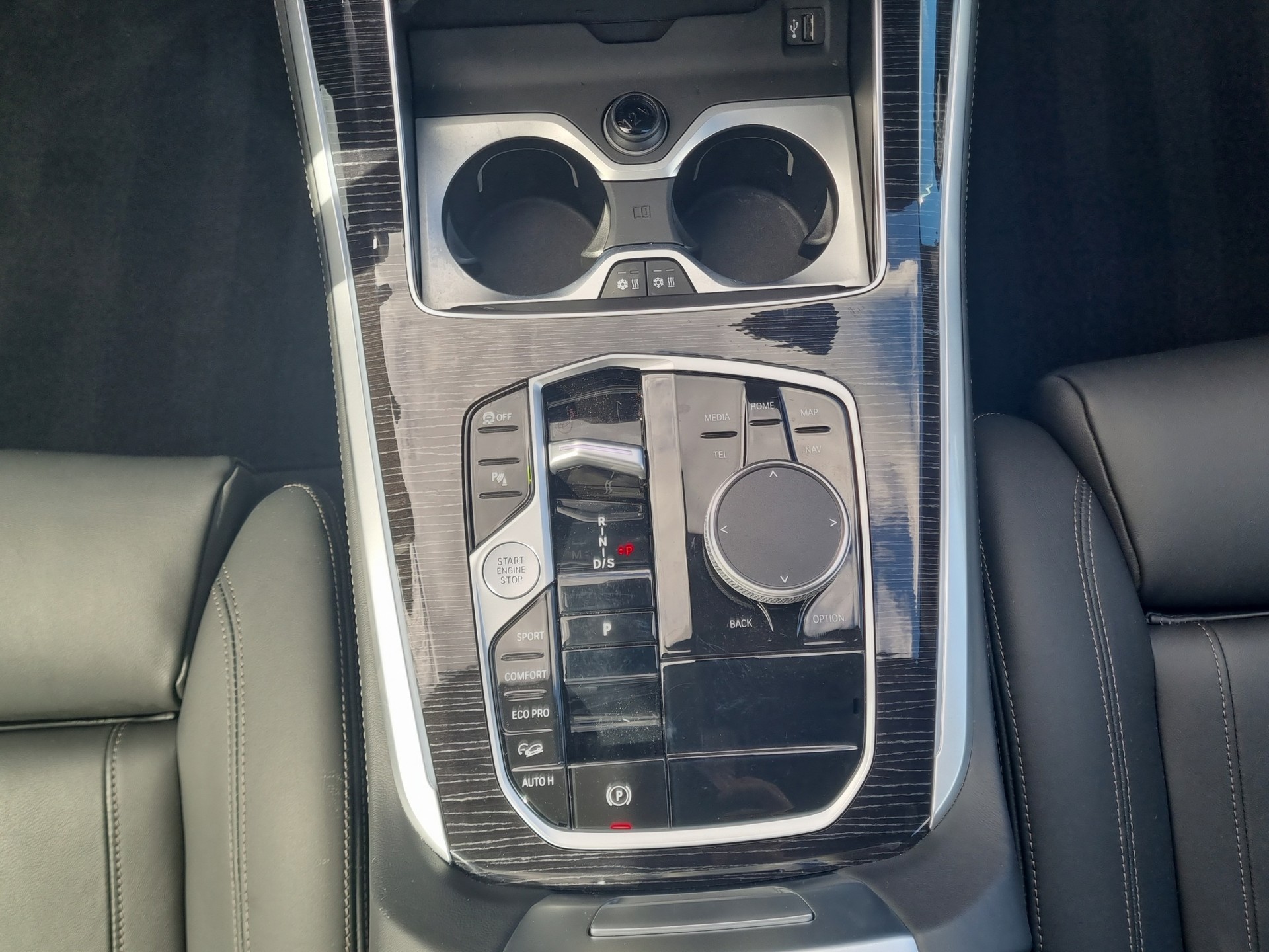 BMW X5 xDrive 48V 30d M Sport Pro Steptronic-image-16