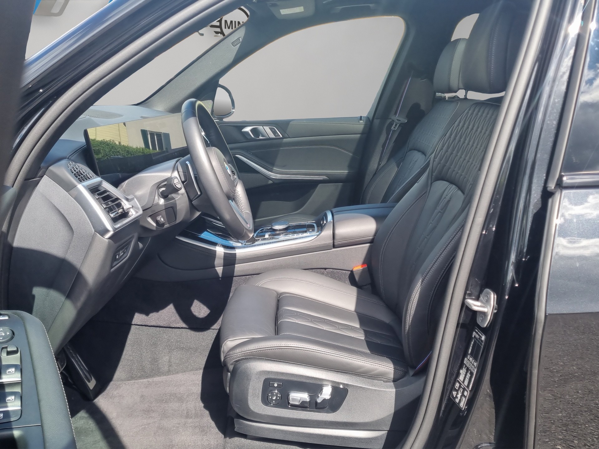 BMW X5 xDrive 48V 30d M Sport Pro Steptronic-image-10