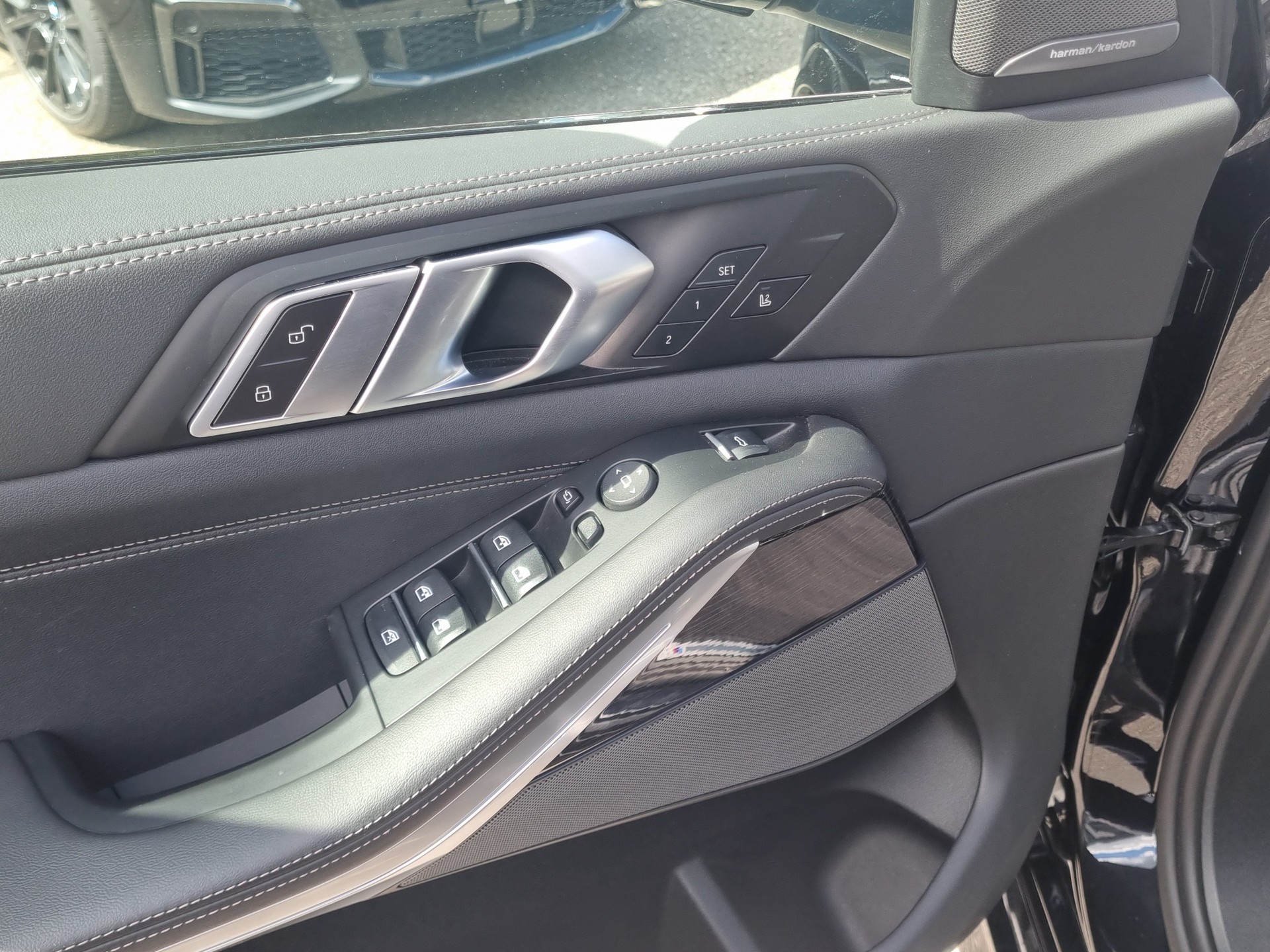 BMW X5 xDrive 48V 30d M Sport Pro Steptronic-image-11