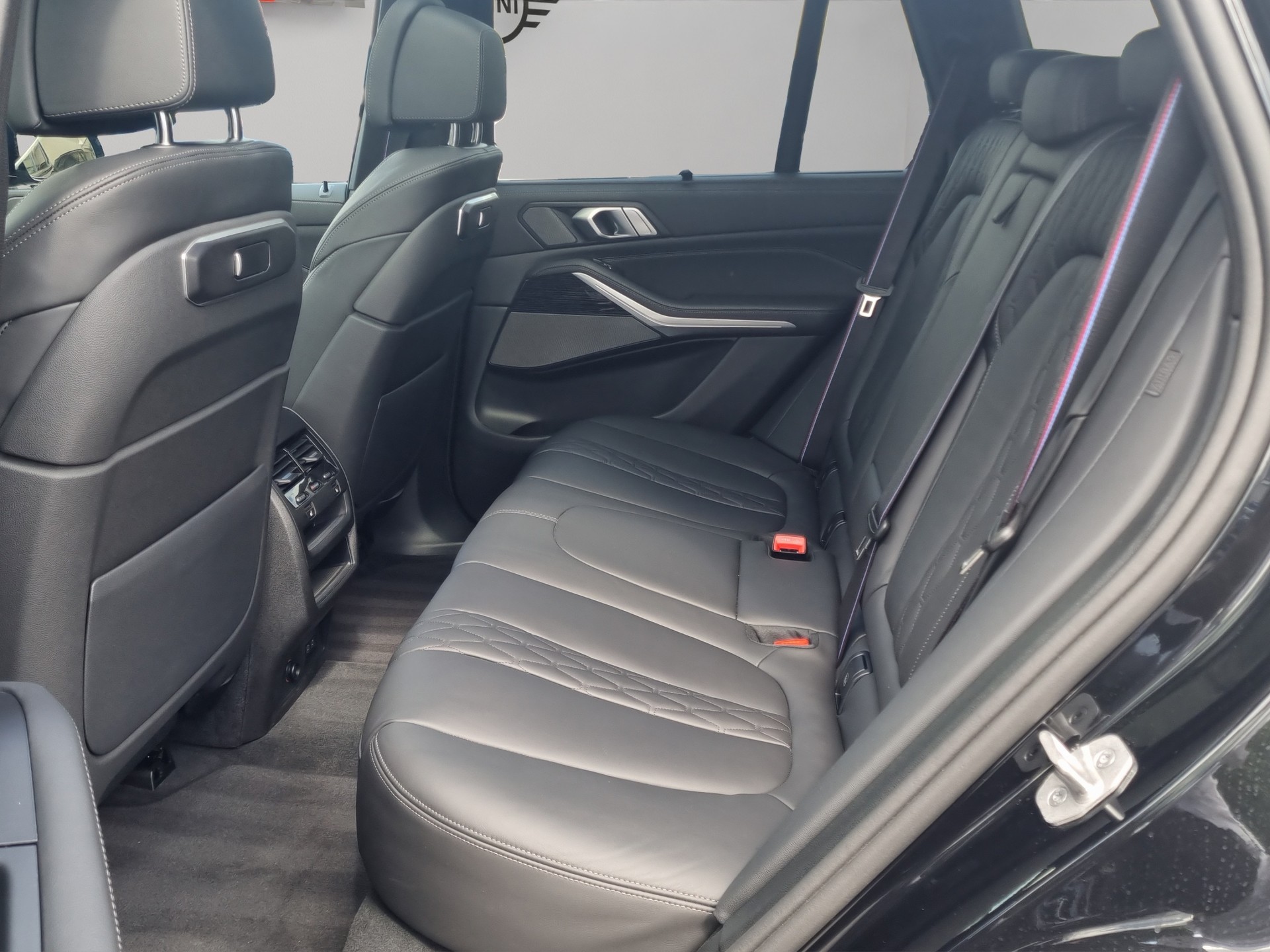 BMW X5 xDrive 48V 30d M Sport Pro Steptronic-image-18
