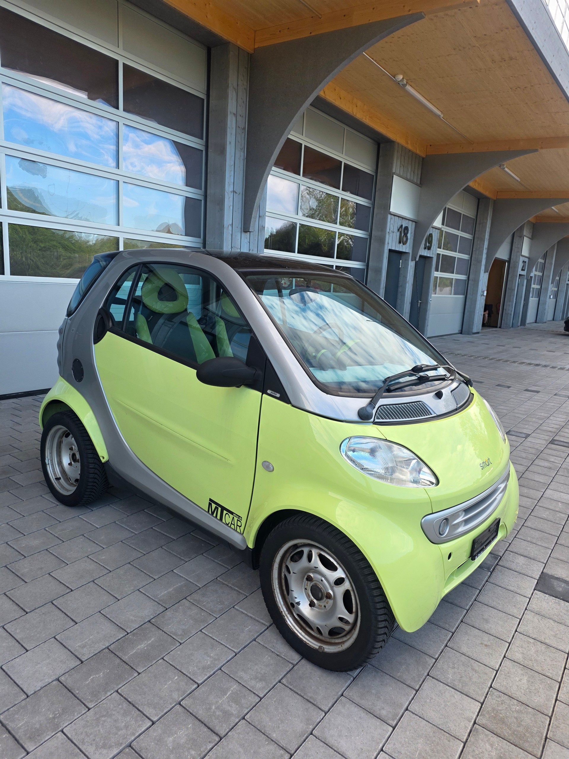SMART fortwo pulse-image-1
