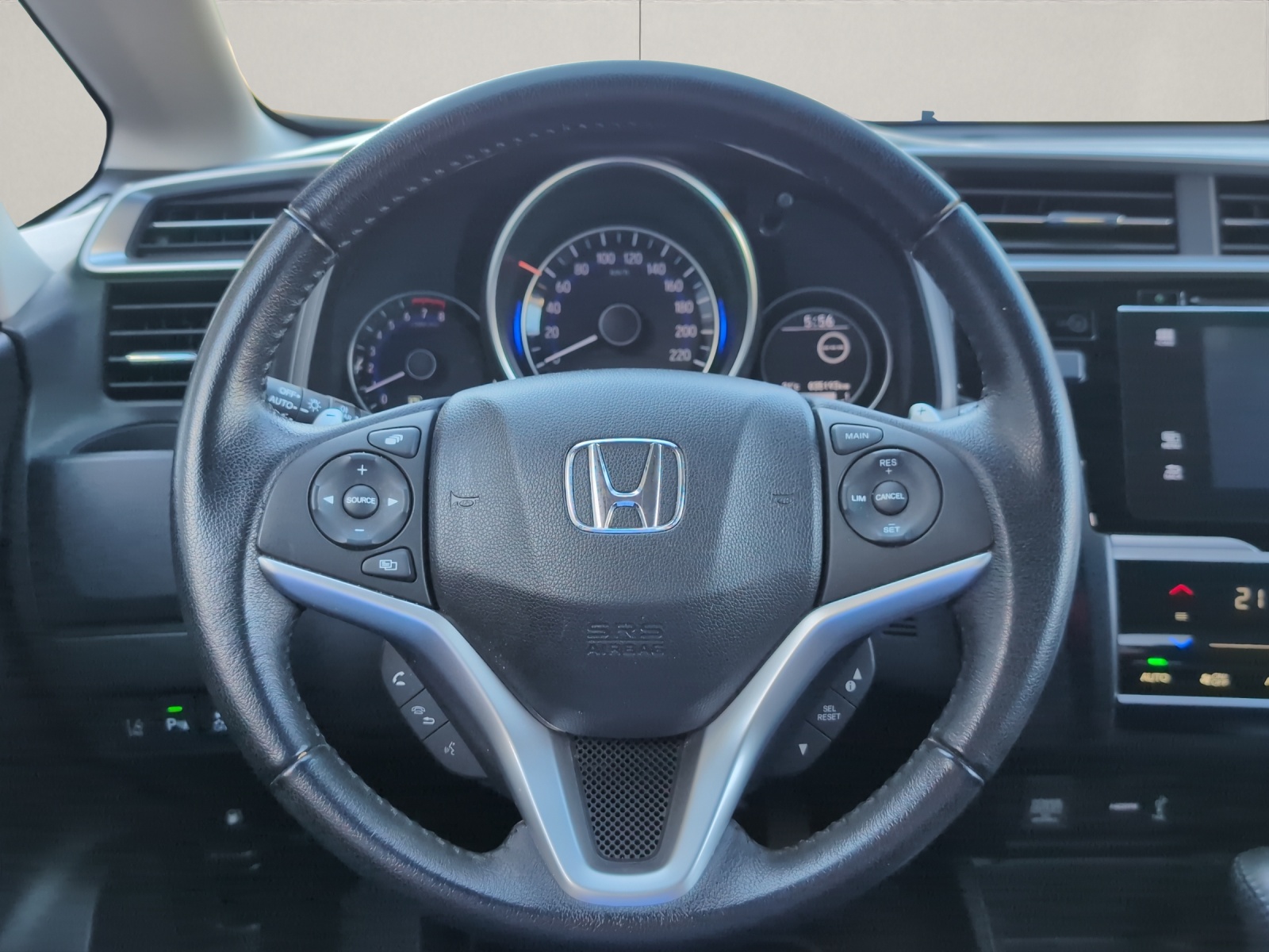 HONDA Jazz 1.3i Elegance-image-9